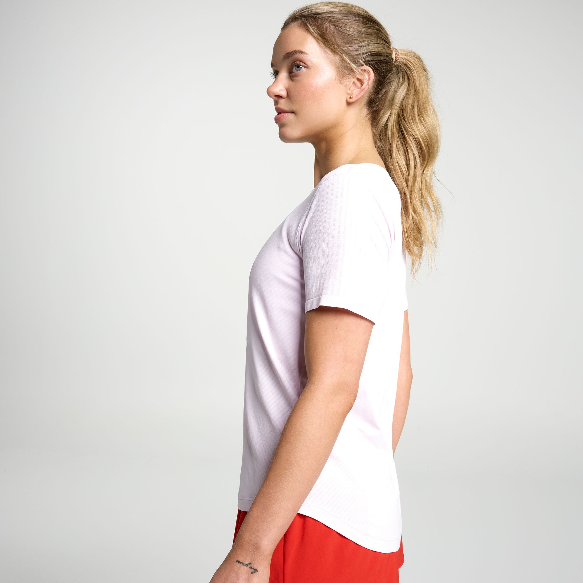 DSG Women's Movement Seamless Tee product image