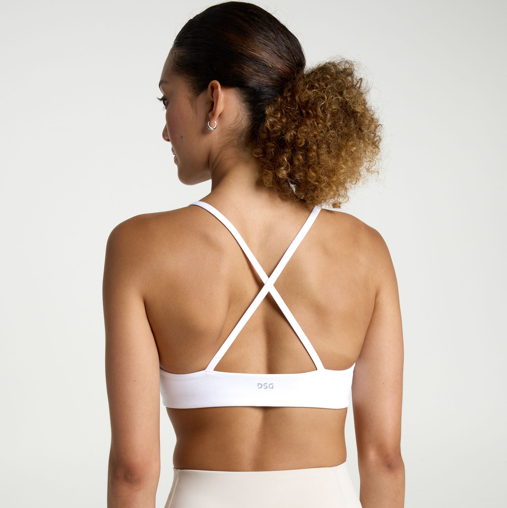 DSG Women's Momentum 2.0 V-Neck Sports Bra product image