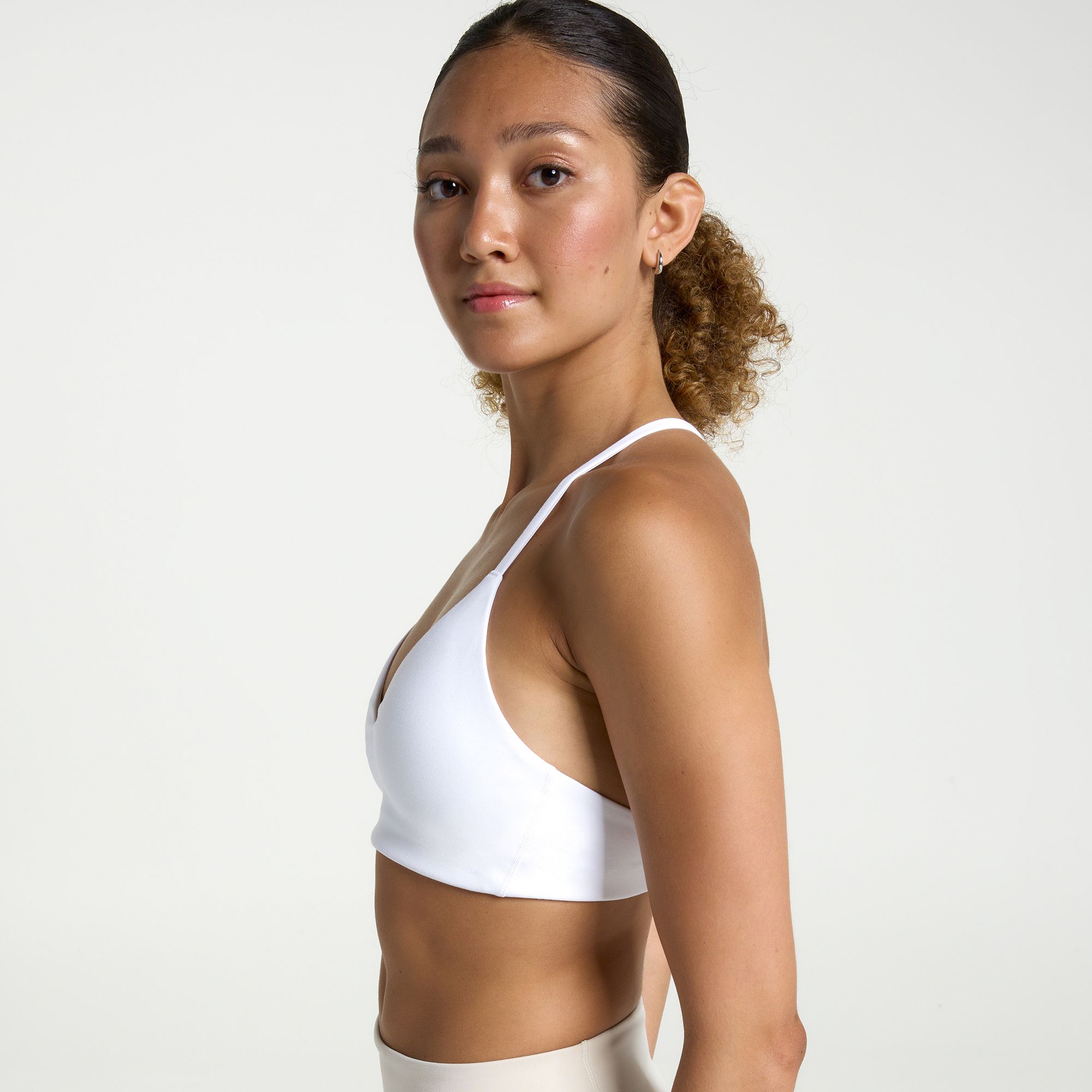 DSG Women's Momentum 2.0 V-Neck Sports Bra product image