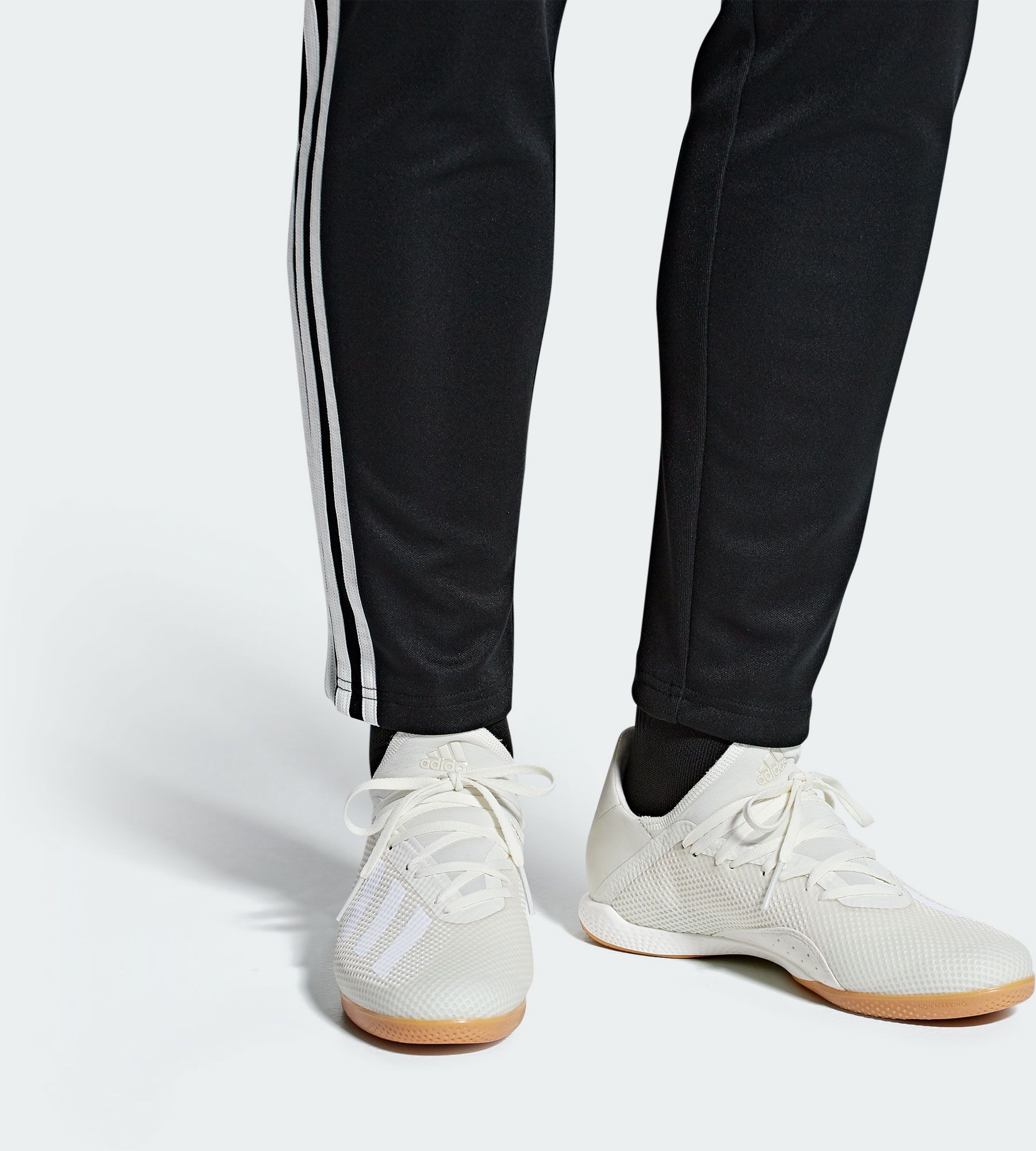 adidas tango 18.3 futsal
