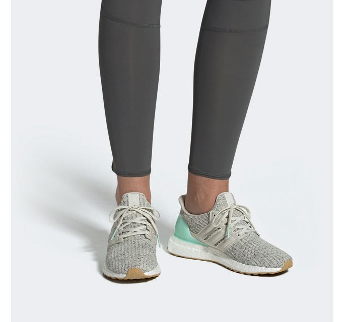 {keywor d} adidas ultra boost near me