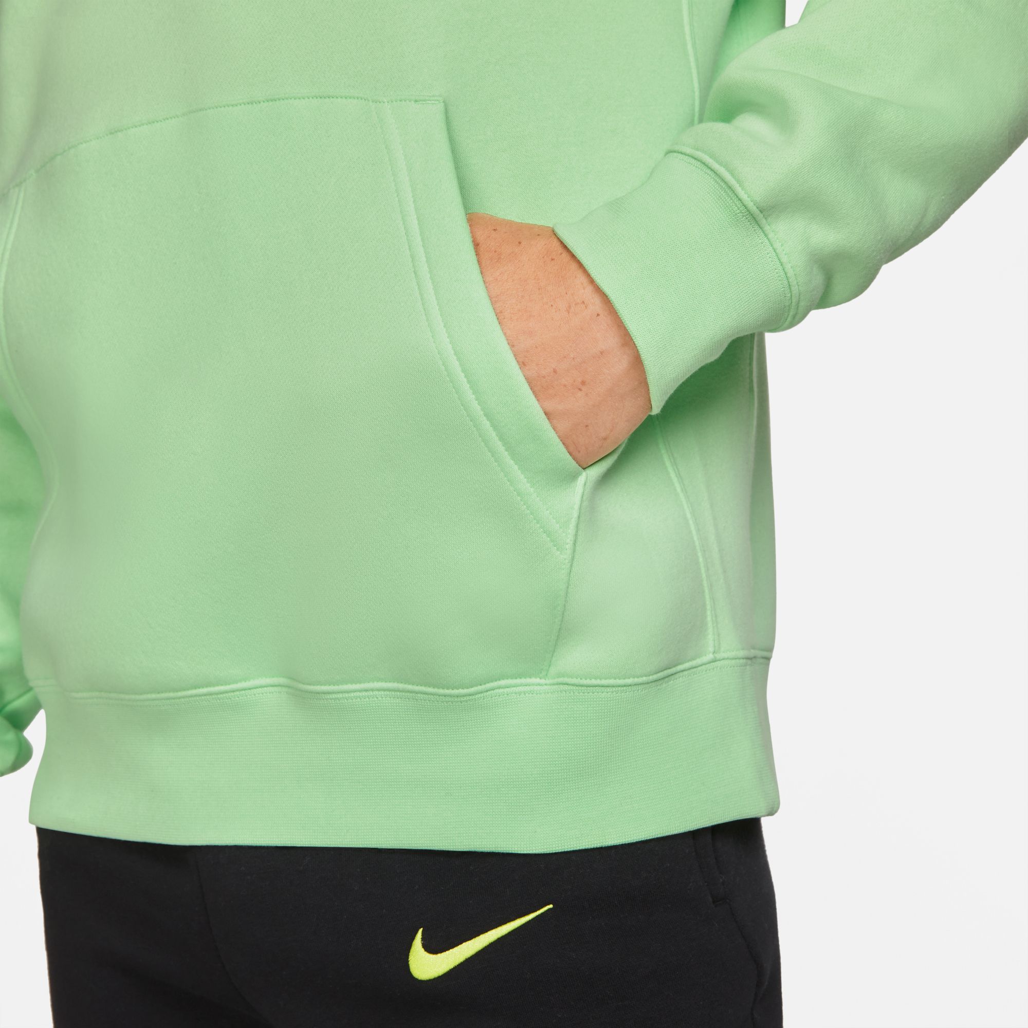 Nike Tottenham Hotspur '21 Club Green Pullover Hoodie product image