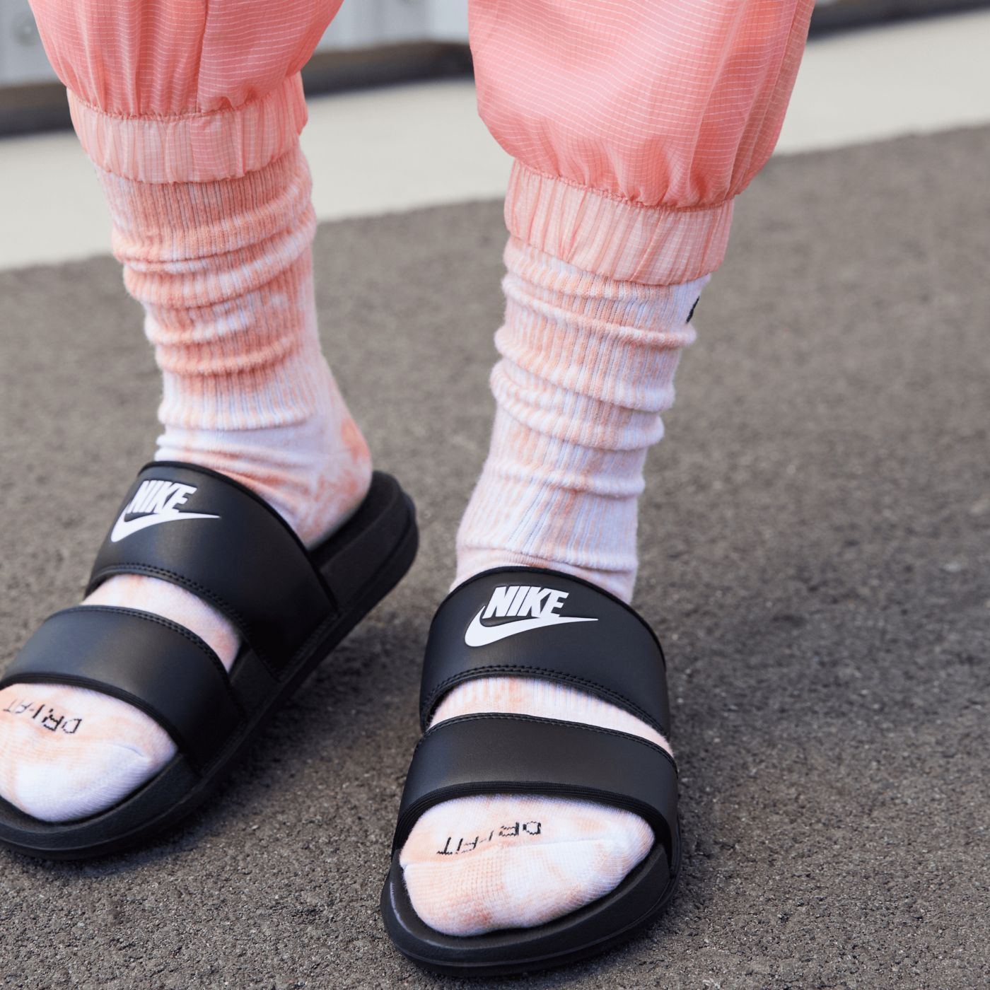 Red nike duo slides online