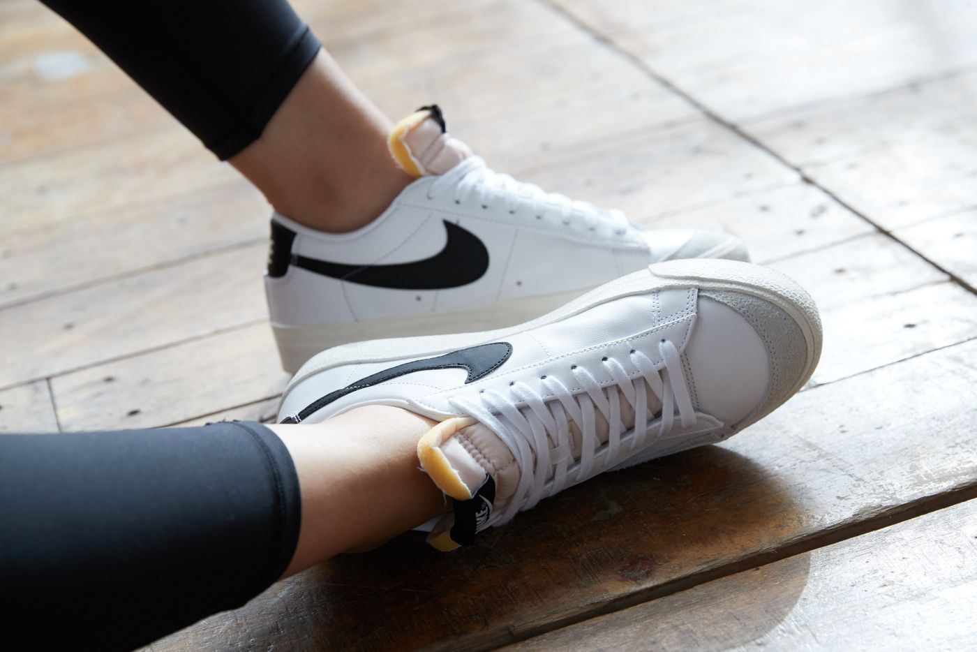 Nike women's blazer low white online