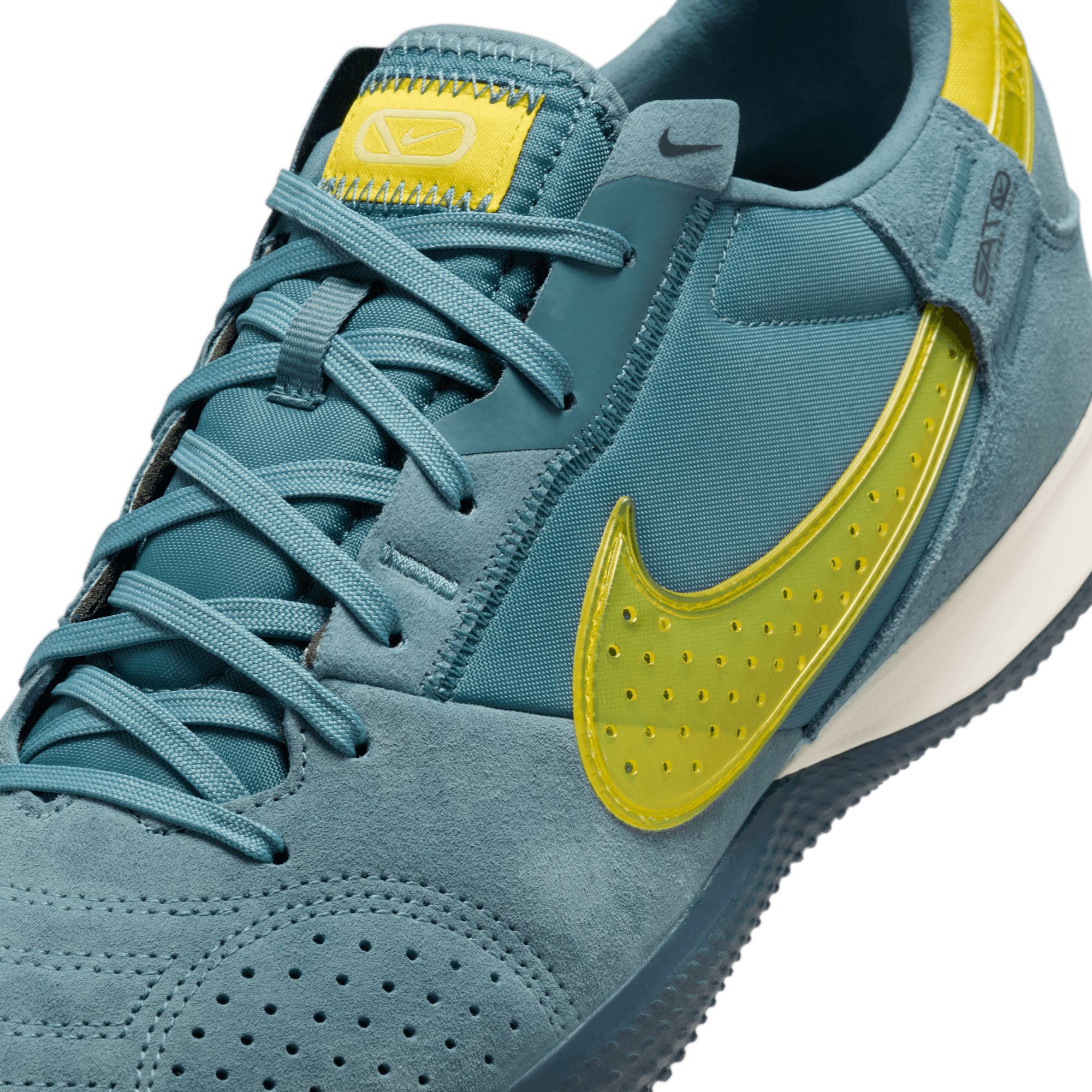 Nike Men's Streetgato Indoor Soccer Shoes product image