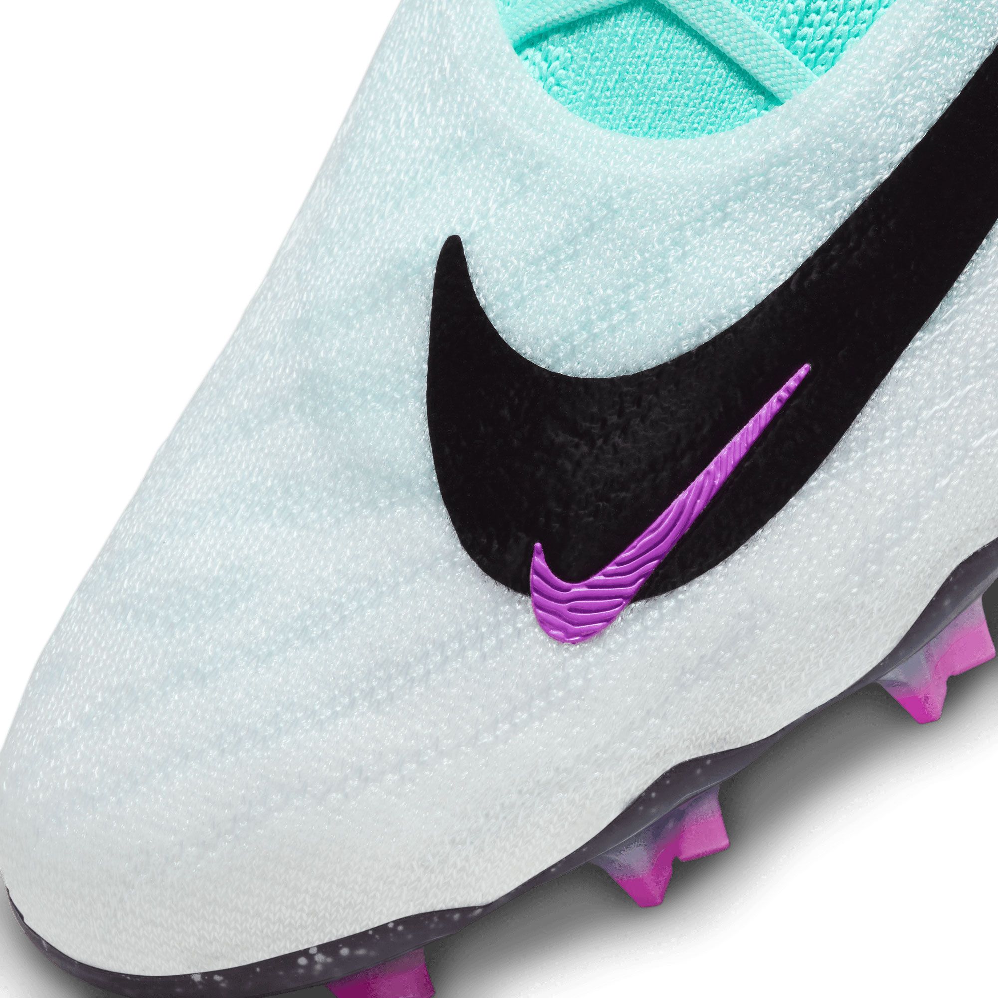 Nike Phantom GX Elite FG Soccer Cleats