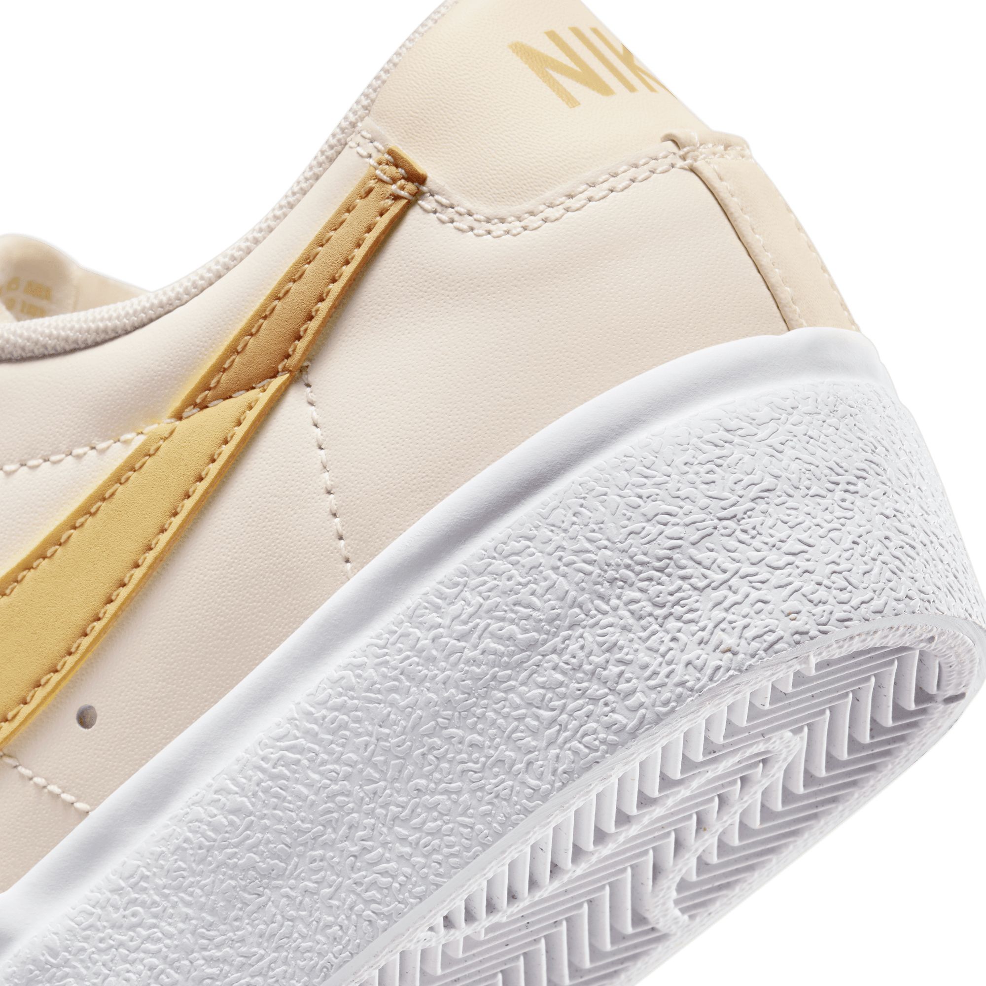 Nike Women's Blazer Low Platform Shoes