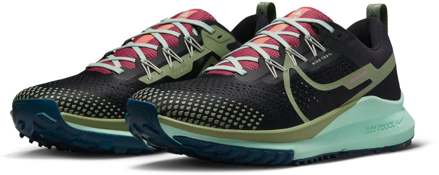 Nike running shoes 2020 men's best sale