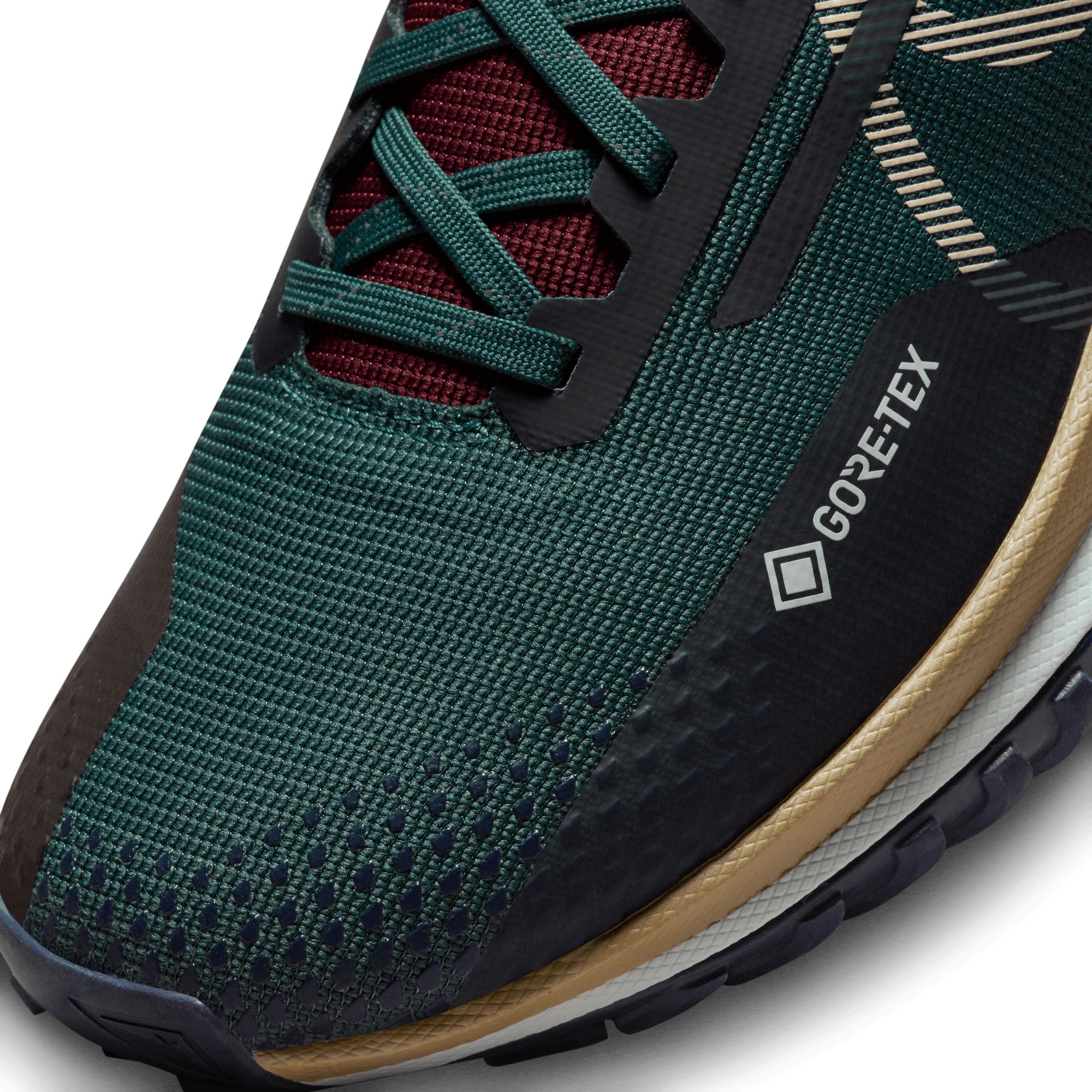 Nike Men's Pegasus Trail 4 GORE-TEX Waterproof Trail Running Shoes product image