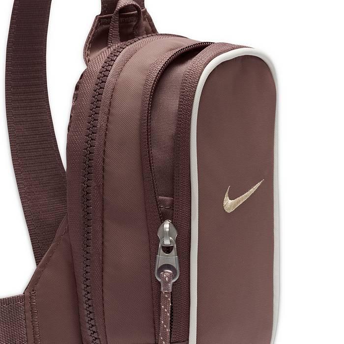 Nike Sportswear Essential Crossbody Bag in Blue
