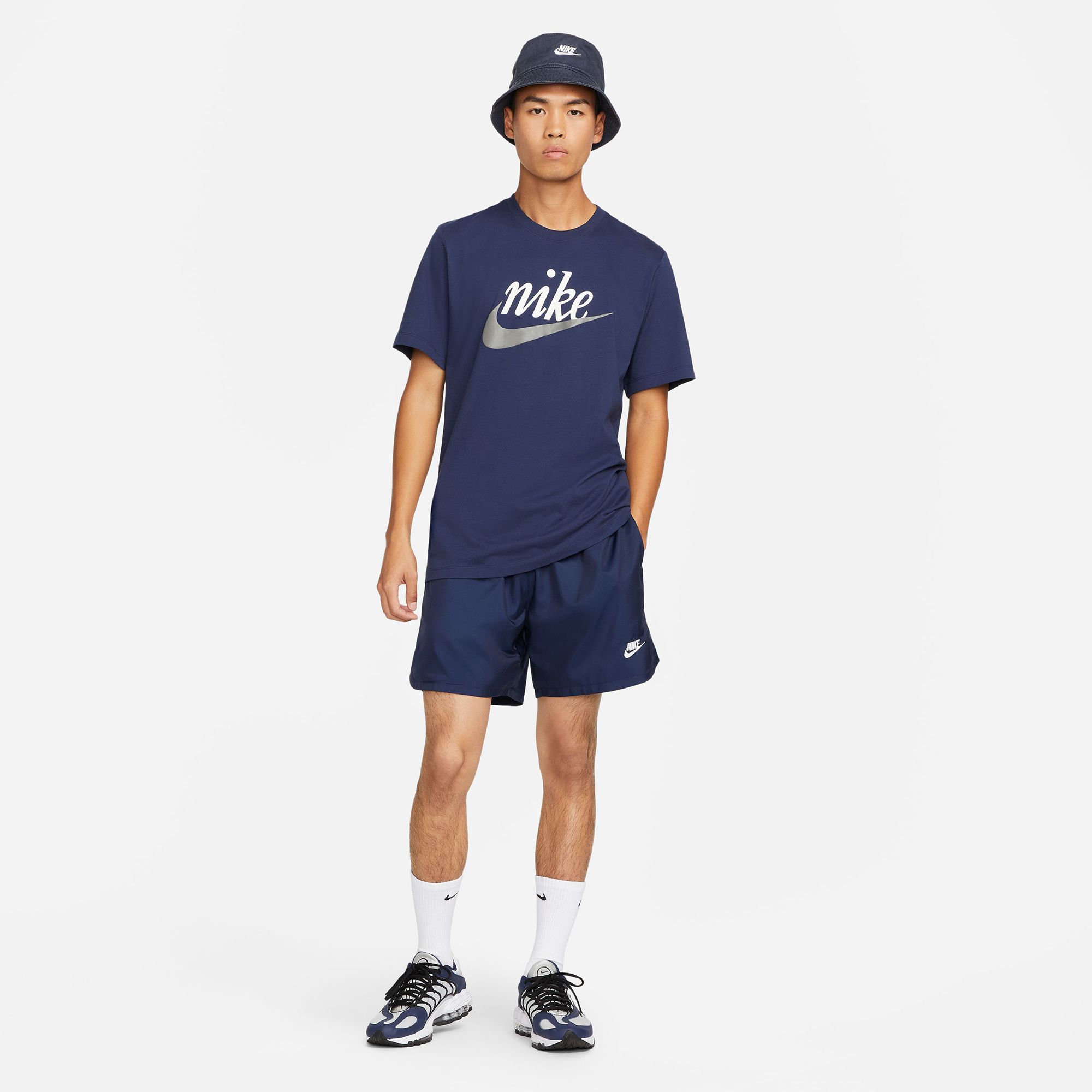 Nike Men's Sportswear Sport Essentials Woven Lined Flow Shorts product image