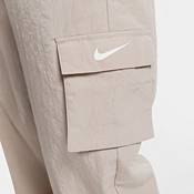 Nike Sportswear Essential Women's High-Rise Woven Cargo Trousers. Nike CA