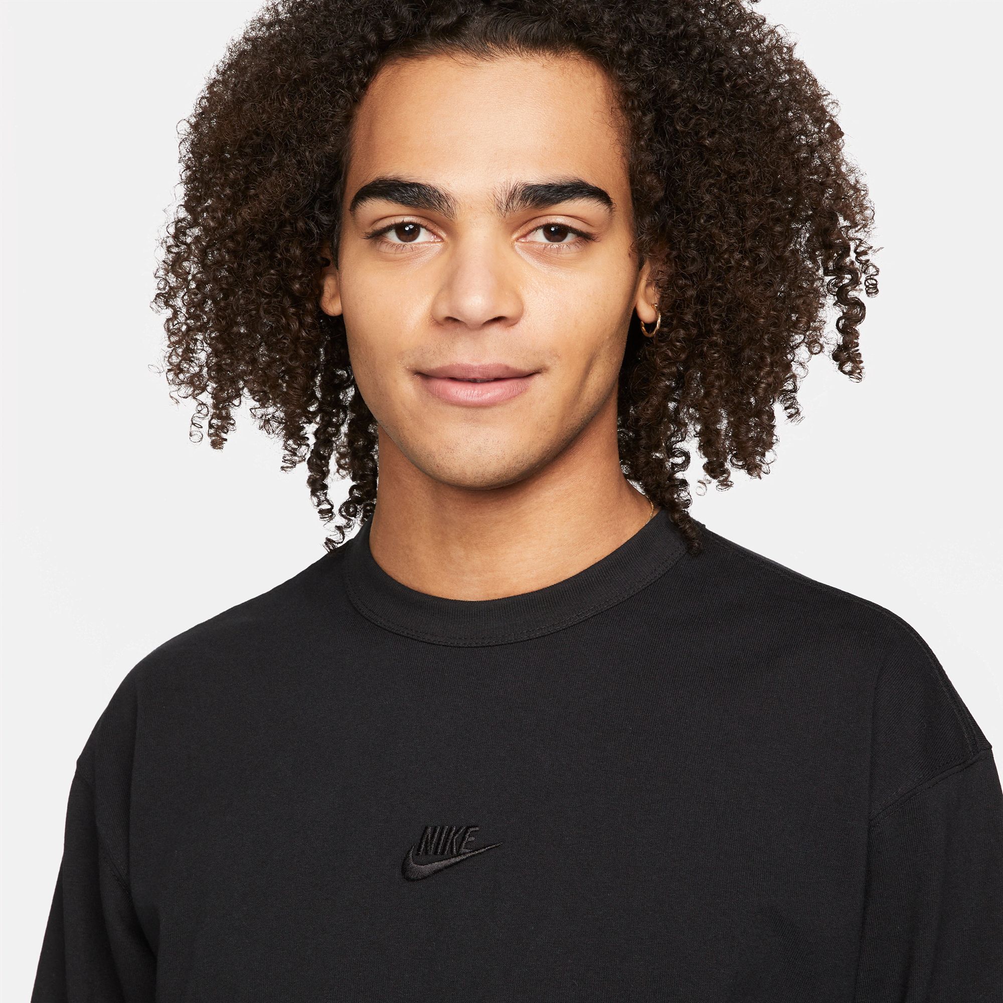 Nike Men's Sportswear Premium Essentials Long Sleeve T-Shirt product image