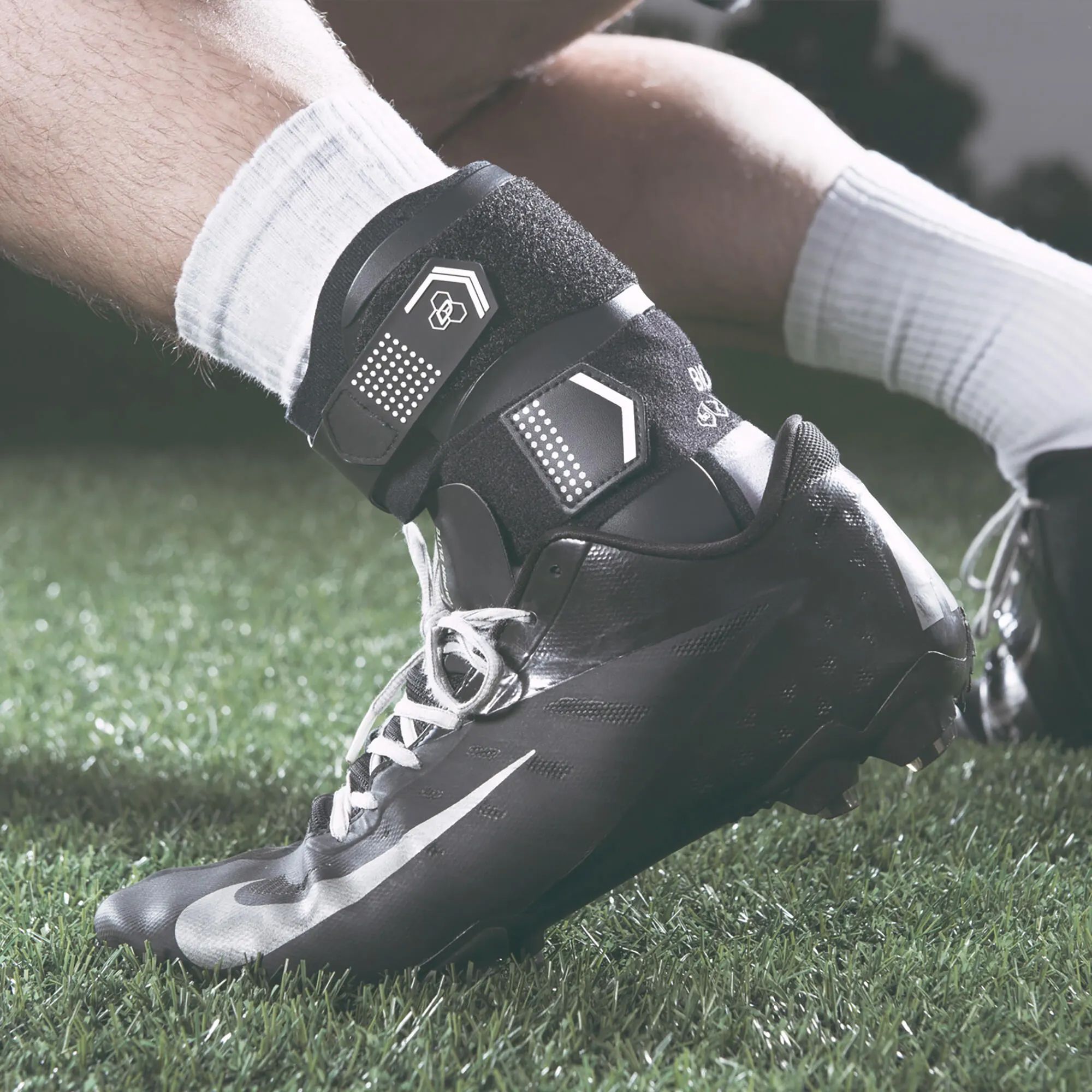 DonJoy Performance Bionic Stirrup Ankle Brace product image