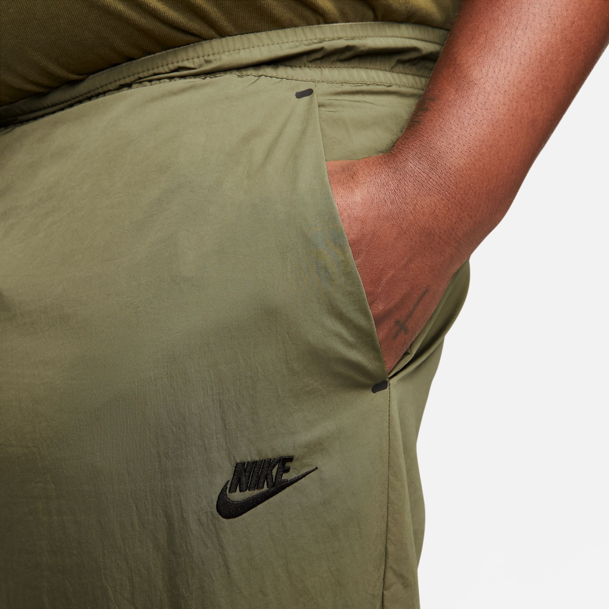 Nike Sportswear Tech Essentials Men's Unlined Woven Joggers product image