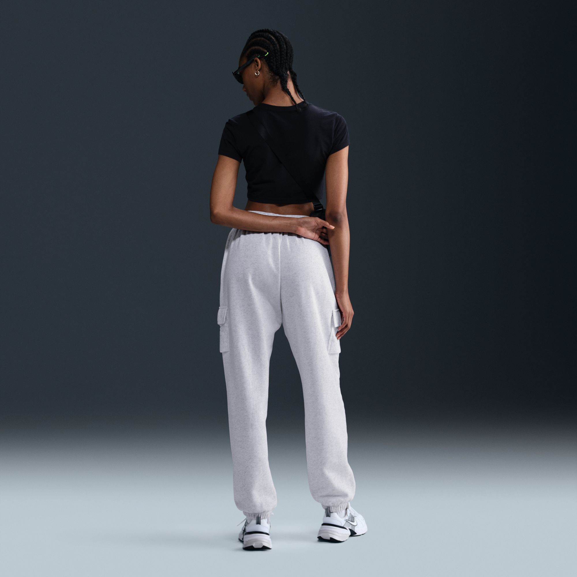 Nike Women's Sportswear Club Fleece Mid-Rise Oversized Cargo Sweatpants product image
