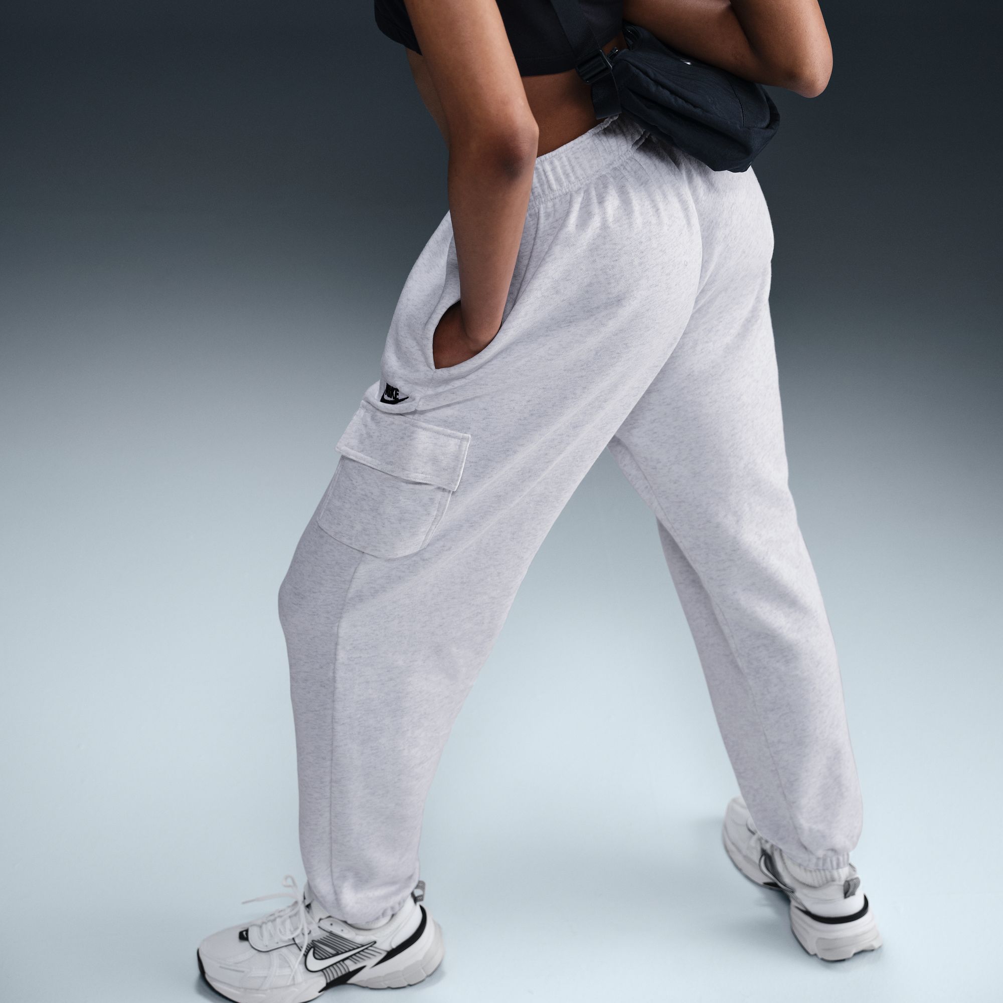 Nike Women's Sportswear Club Fleece Mid-Rise Oversized Cargo Sweatpants product image