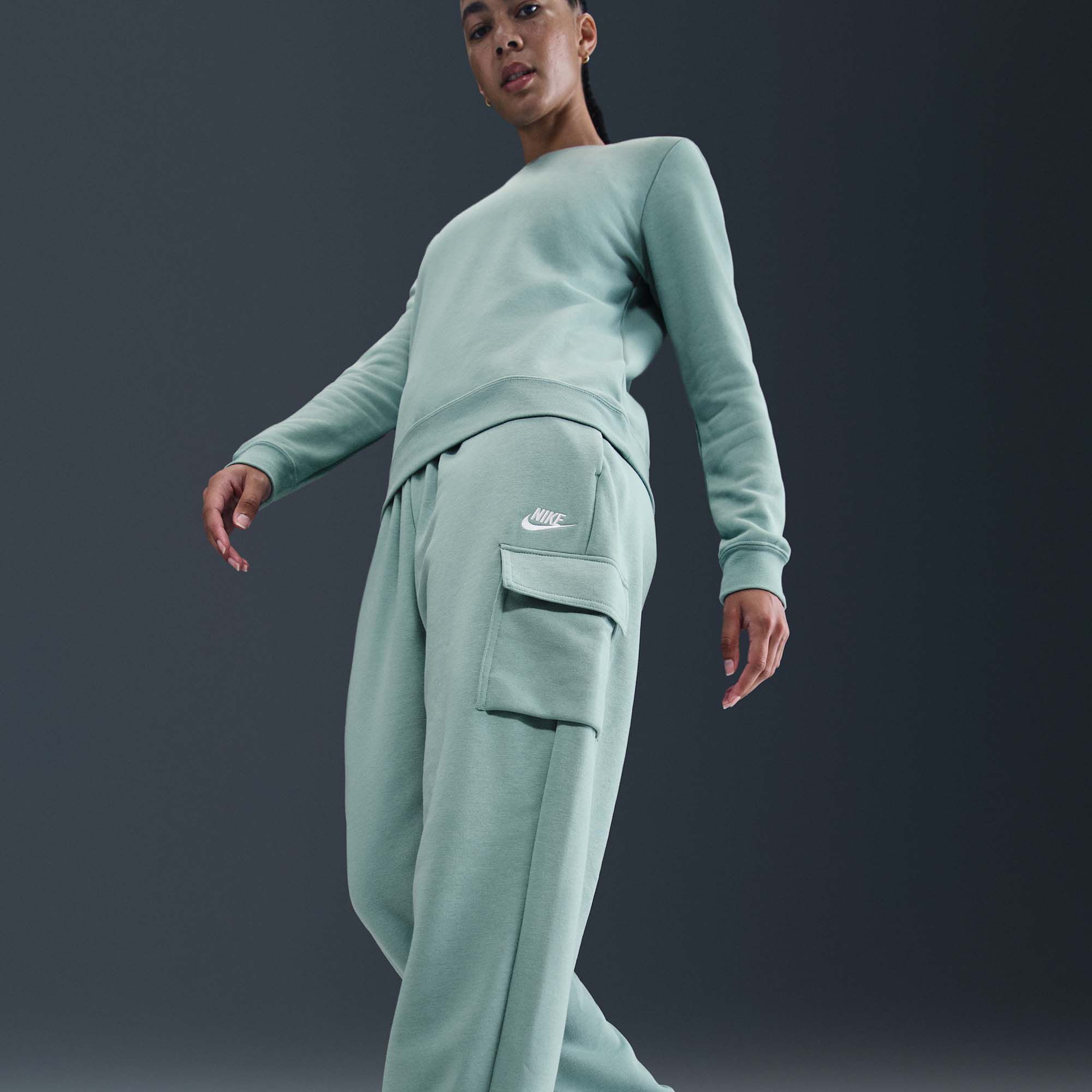 Nike Women's Sportswear Club Fleece Mid-Rise Oversized Cargo Sweatpants product image