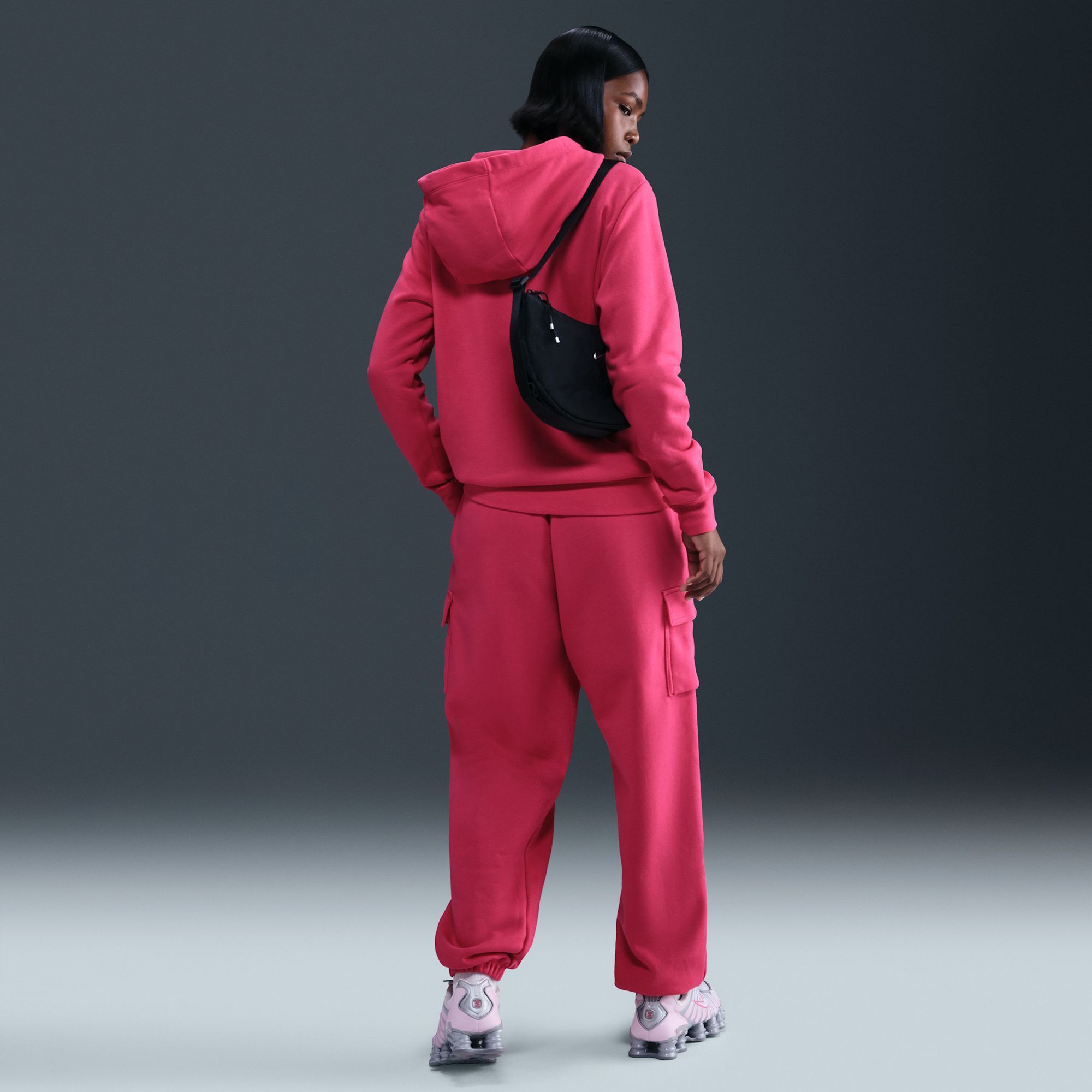 Nike Women's Sportswear Club Fleece Mid-Rise Oversized Cargo Sweatpants product image