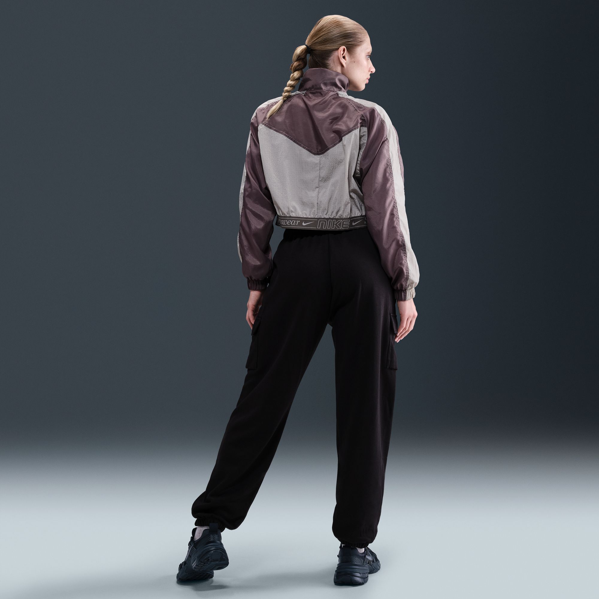 Nike Women's Sportswear Club Fleece Mid-Rise Oversized Cargo Sweatpants product image