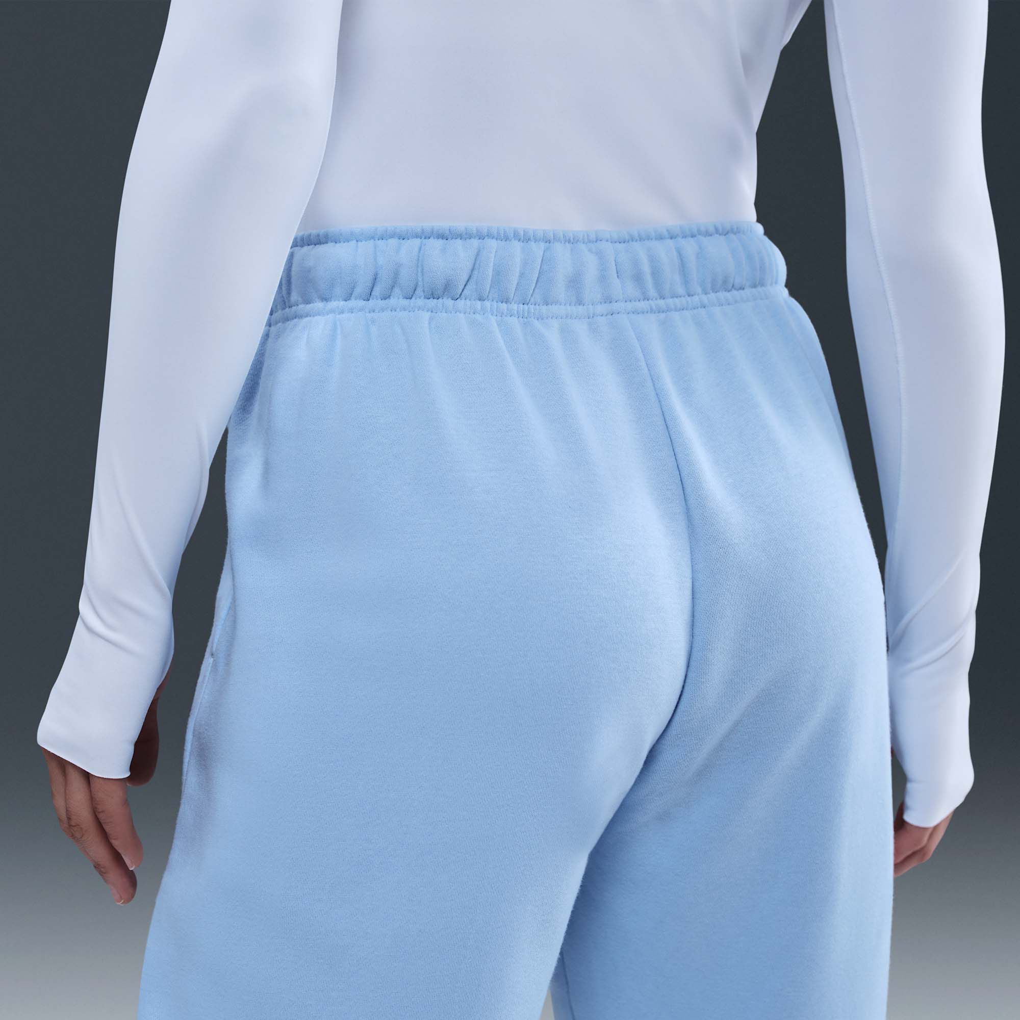 Nike Women's Sportswear Club Fleece Mid-Rise Oversized Sweatpants product image