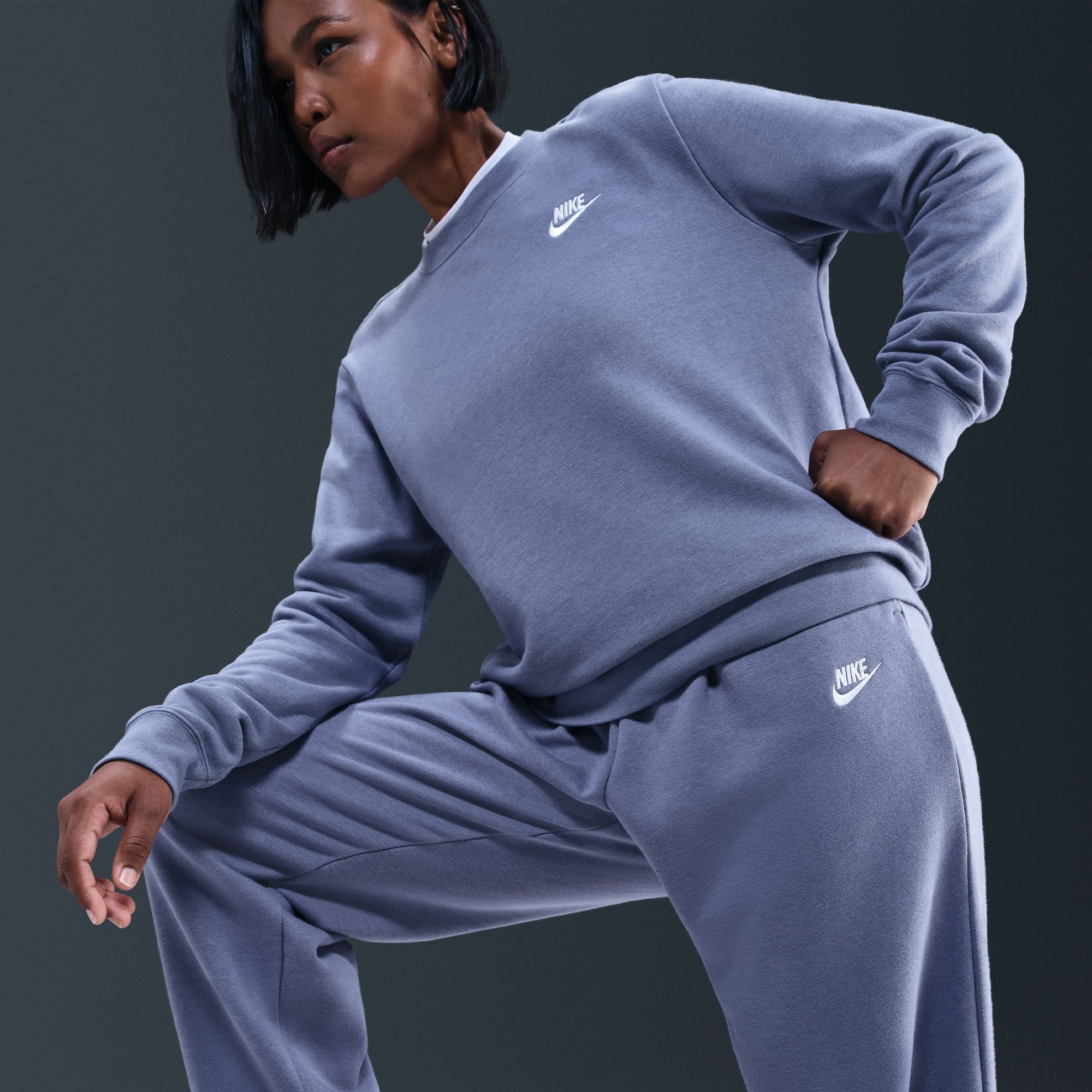 Nike Women's Sportswear Club Fleece Mid-Rise Oversized Sweatpants product image