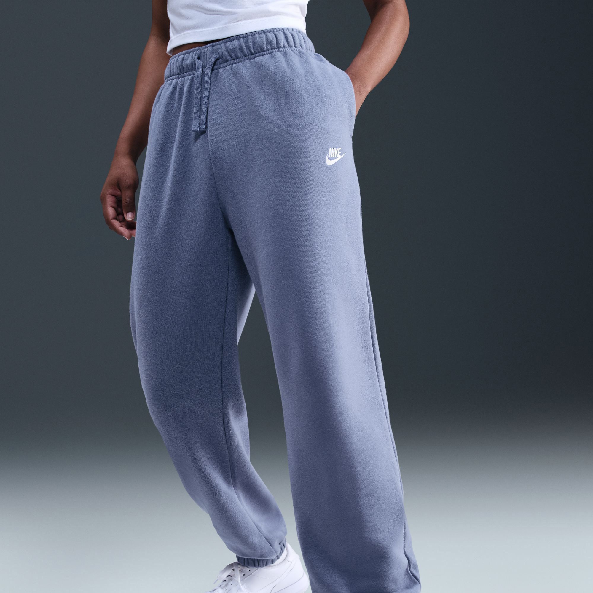 Nike Women's Sportswear Club Fleece Mid-Rise Oversized Sweatpants product image