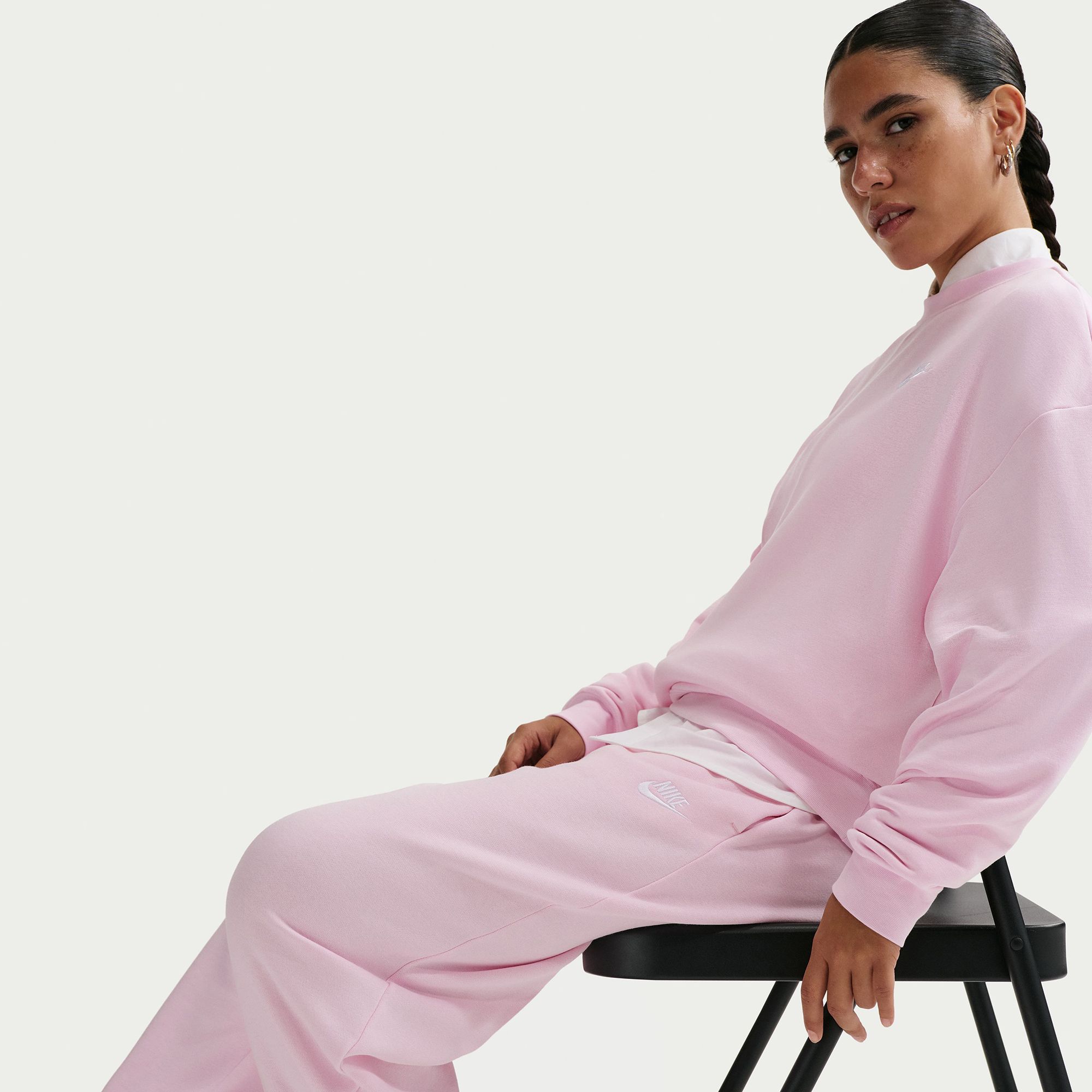 Nike Women's Sportswear Club Fleece Mid-Rise Oversized Sweatpants product image