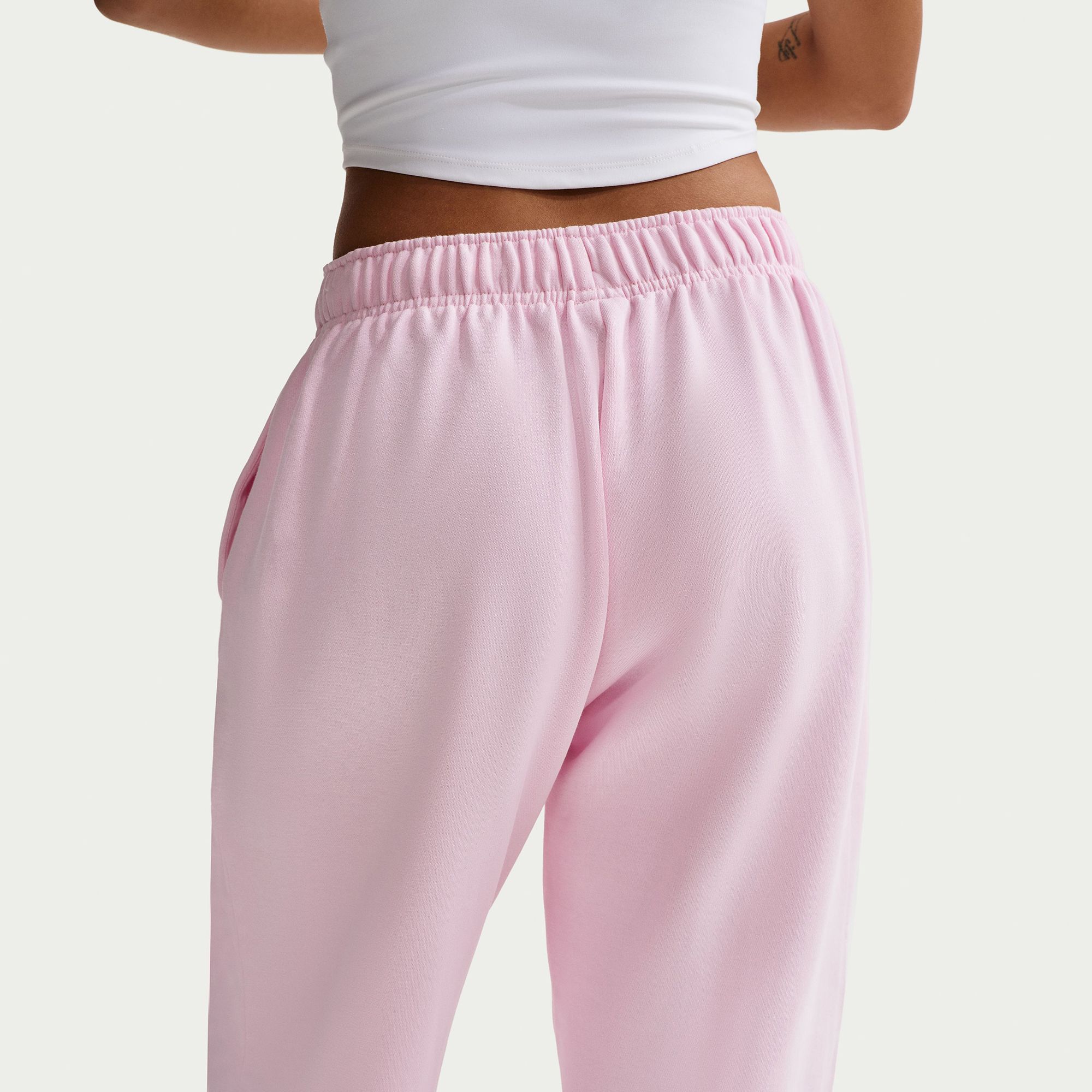 Nike Women's Sportswear Club Fleece Mid-Rise Oversized Sweatpants product image