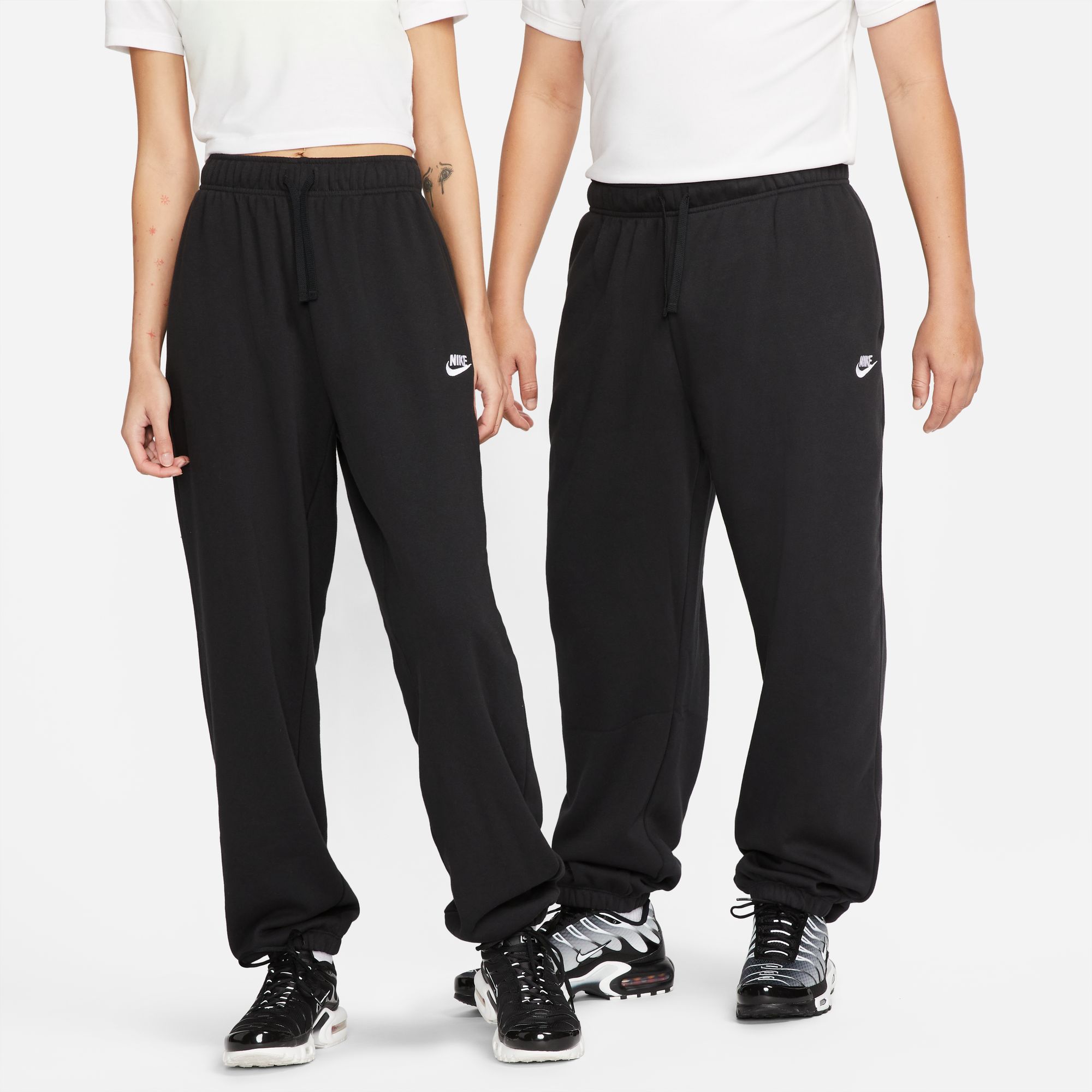 Nike Women's Sportswear Club Fleece Mid-Rise Oversized Sweatpants product image