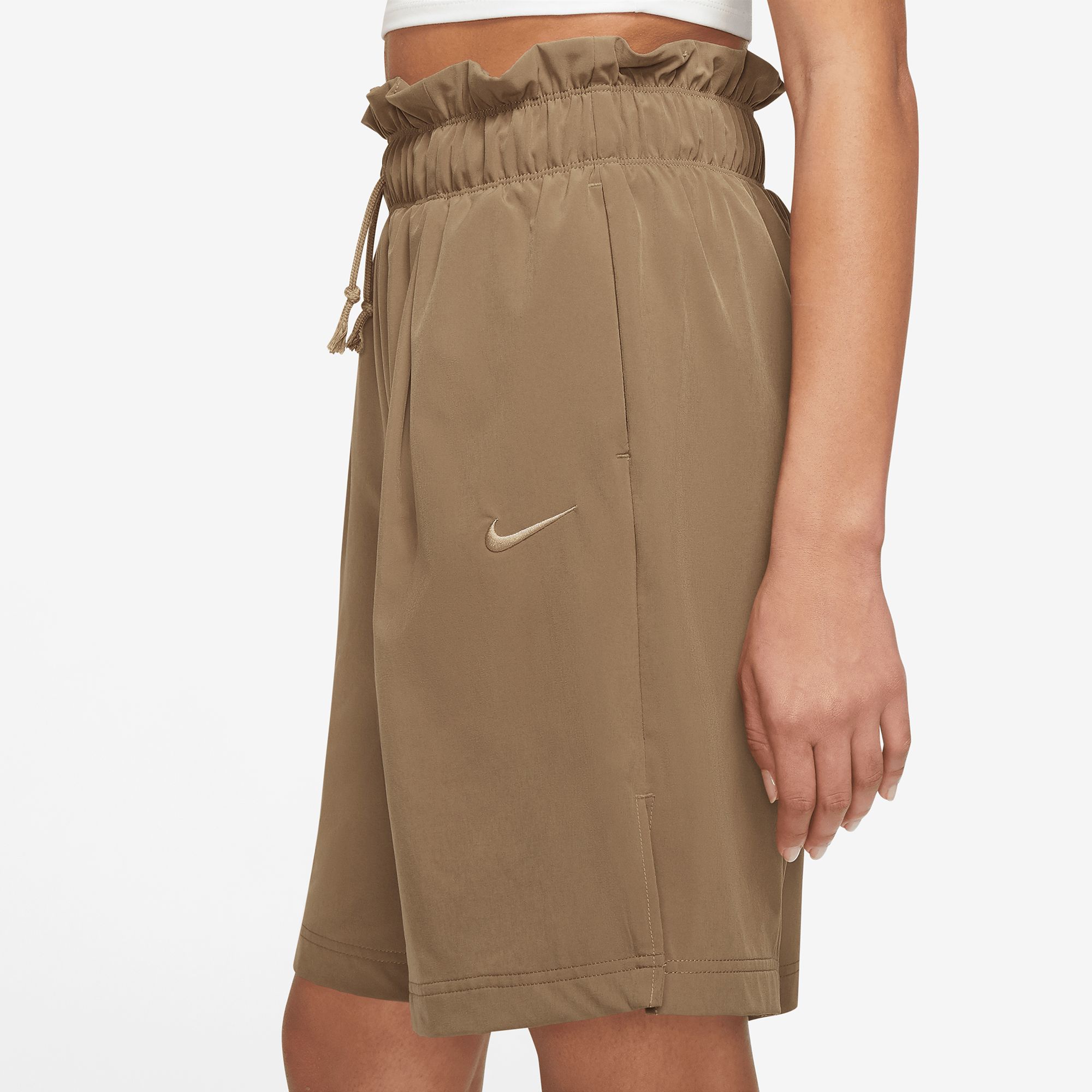 Nike Women's Sportswear Everyday Modern Woven Shorts product image