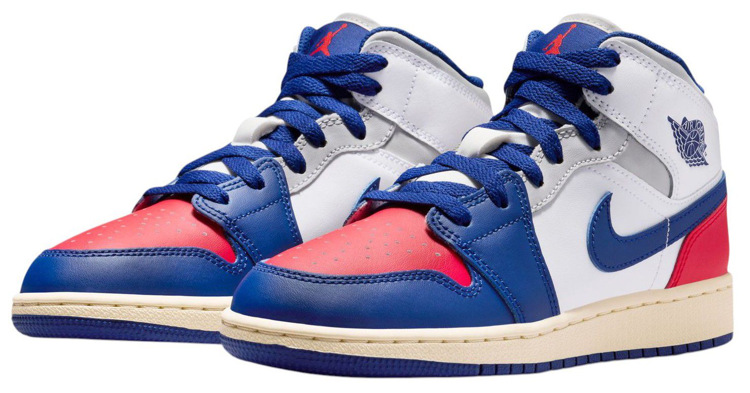 Jordan Kids' Grade School Air Jordan 1 Mid Basketball Shoes product image
