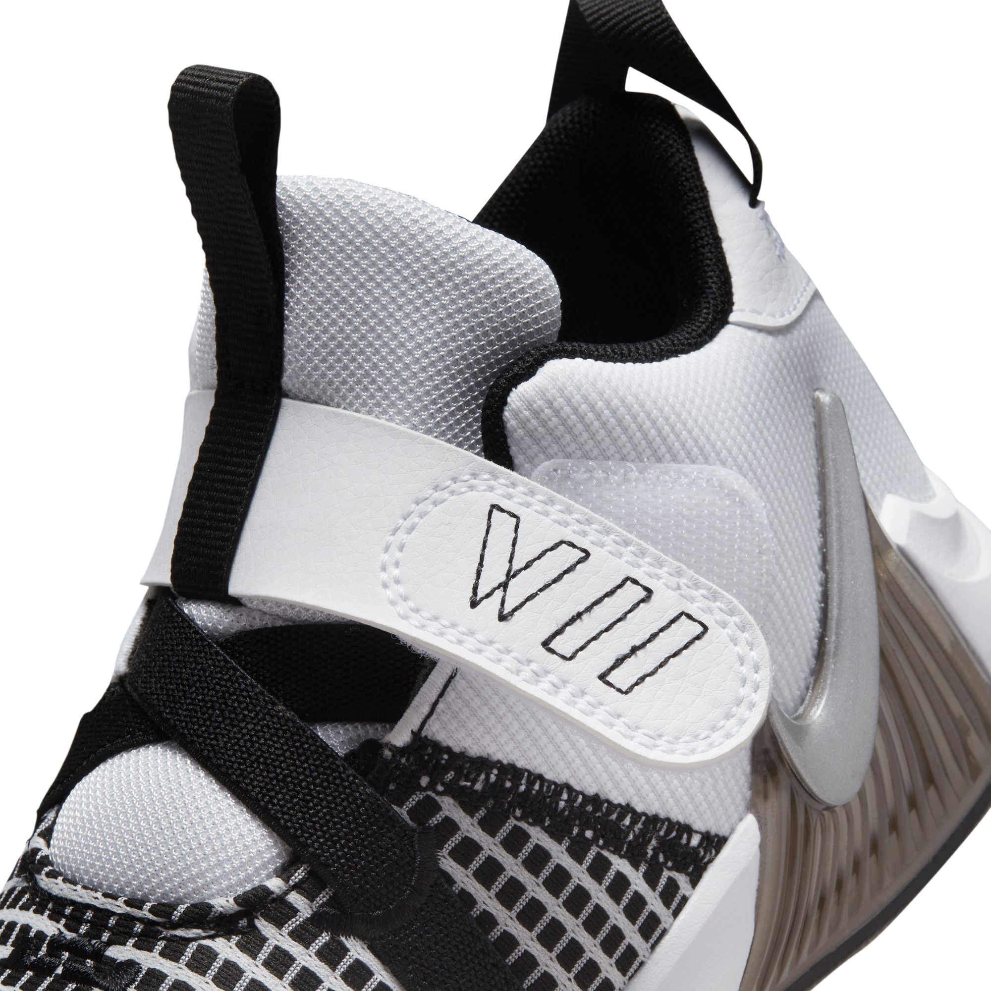 Nike Kids' Preschool Lebron Witness 7 Basketball Shoes product image