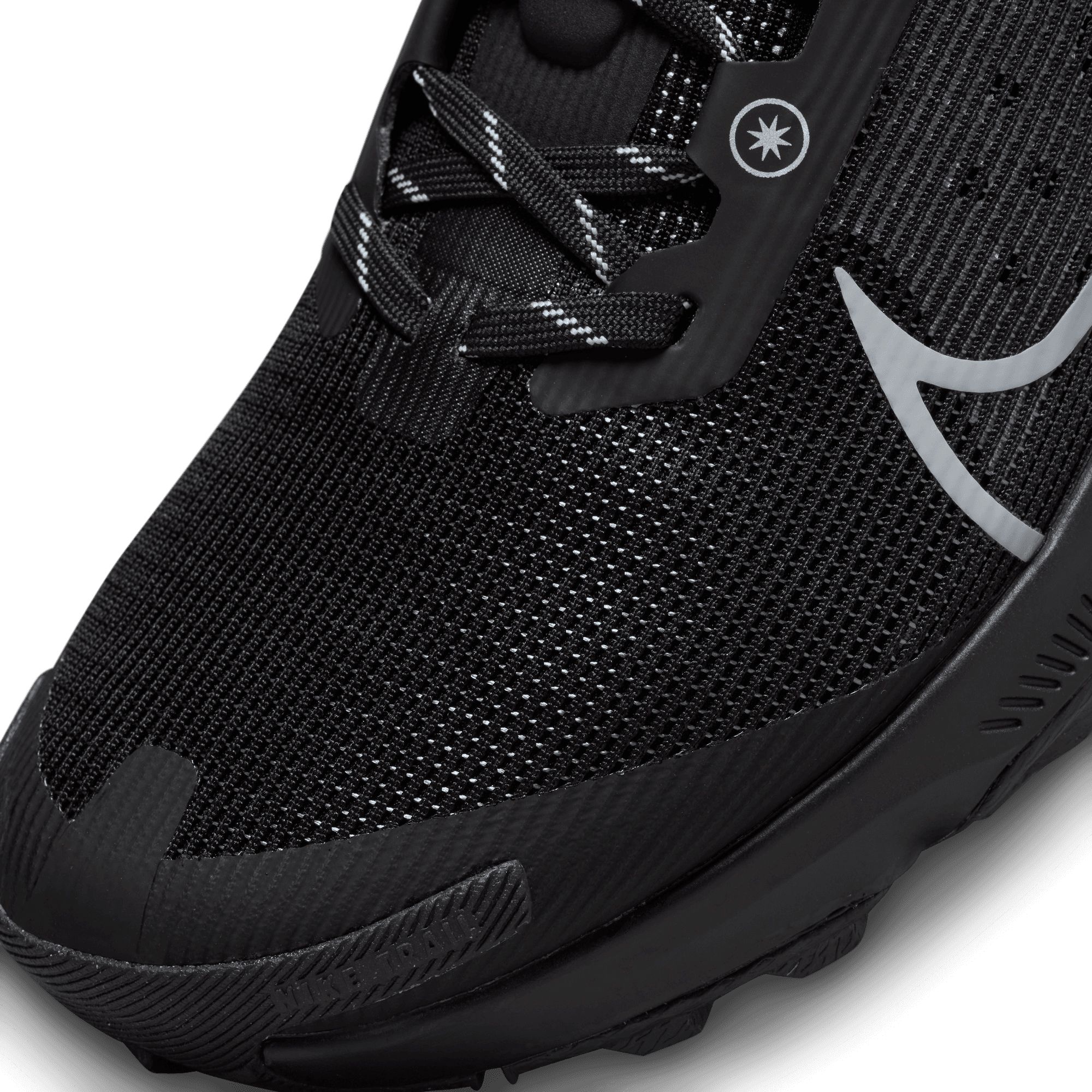 Nike Men's Terra Kiger 9 Trail Running Shoes product image