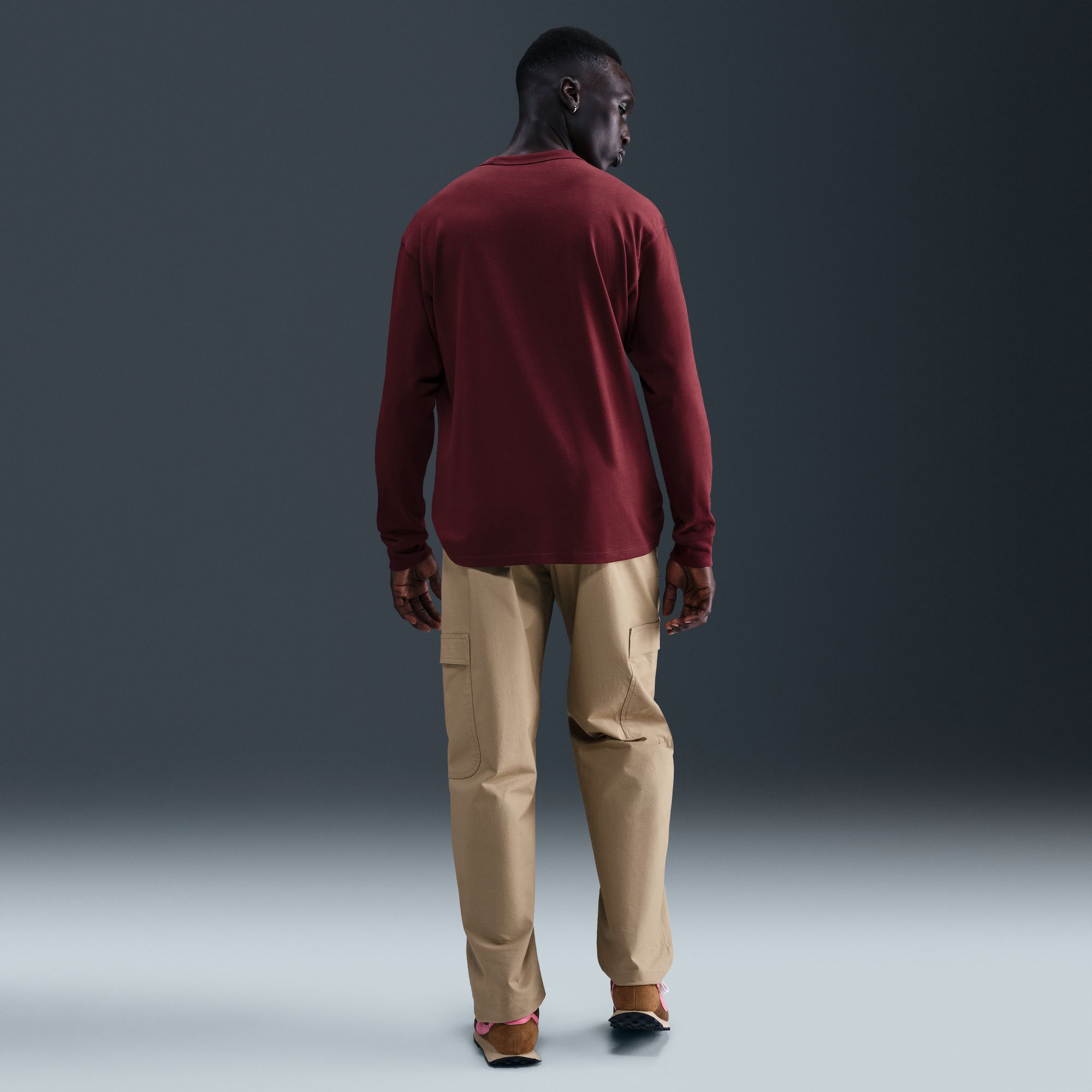 Nike Sportswear Premium Essentials Men's Long-Sleeve Pocket T-Shirt product image