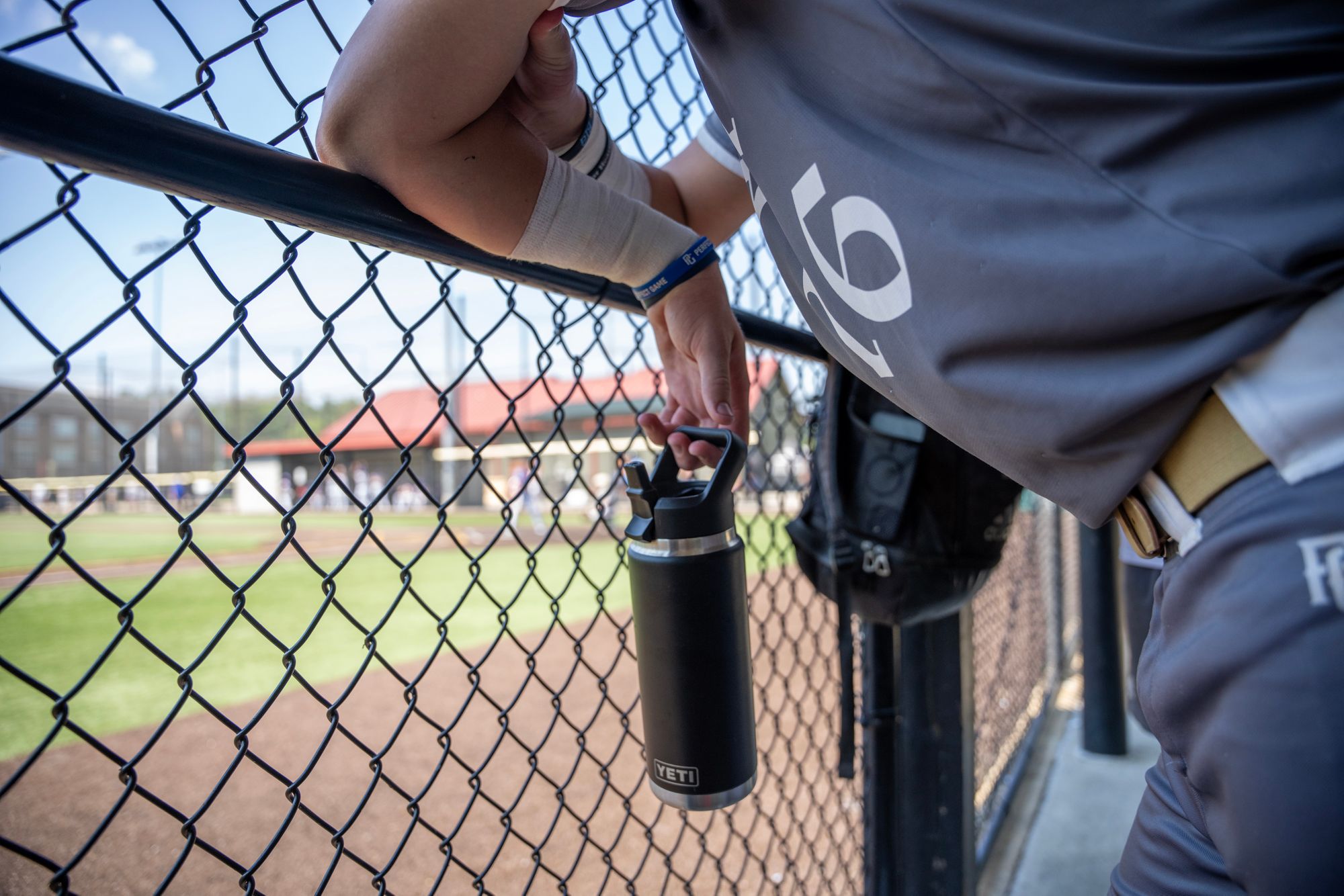 YETI 26 oz. Rambler Bottle with Straw Cap product image