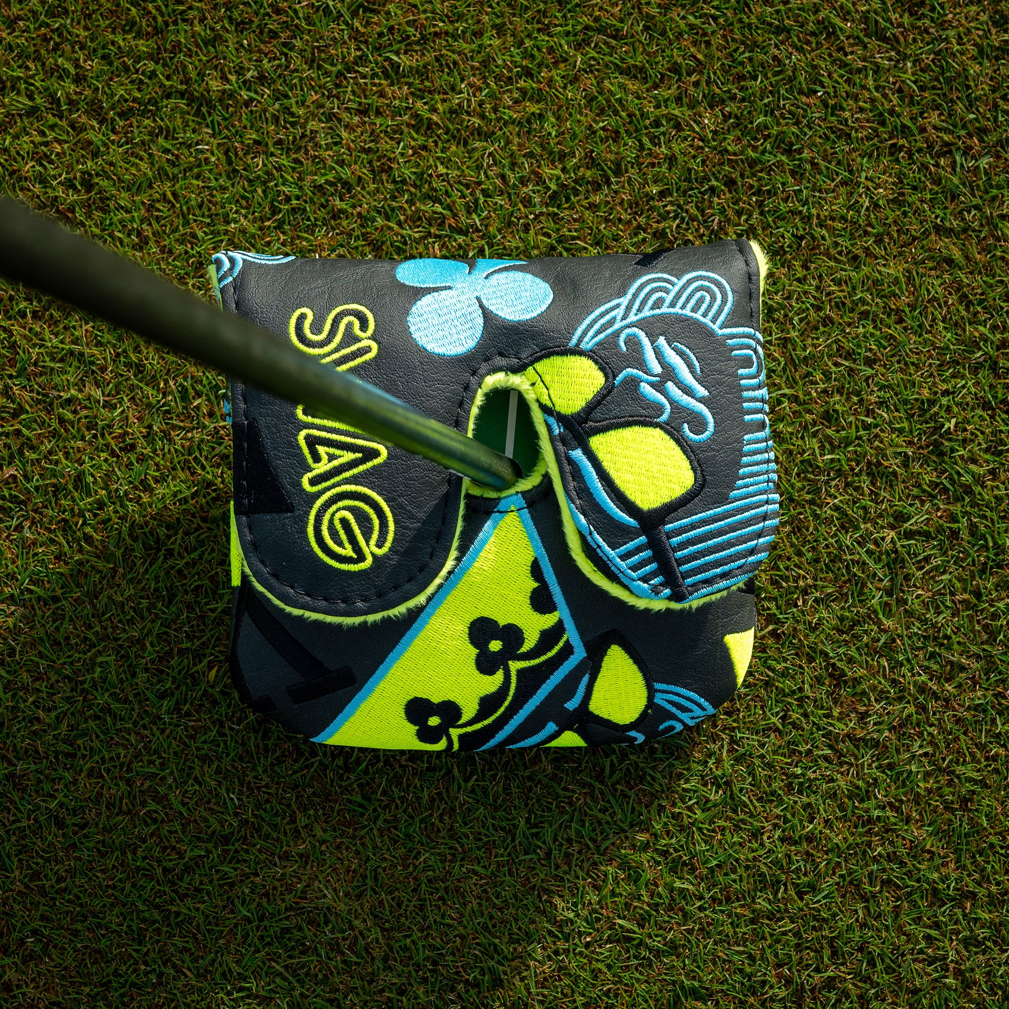 SWAG Poker King Small Center-Shaft Mallet Putter Headcover product image