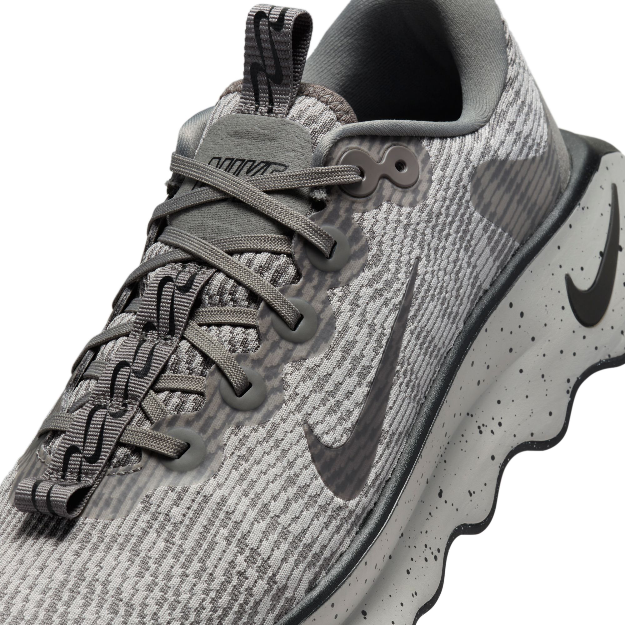 Nike Men's Motiva Walking Shoes product image