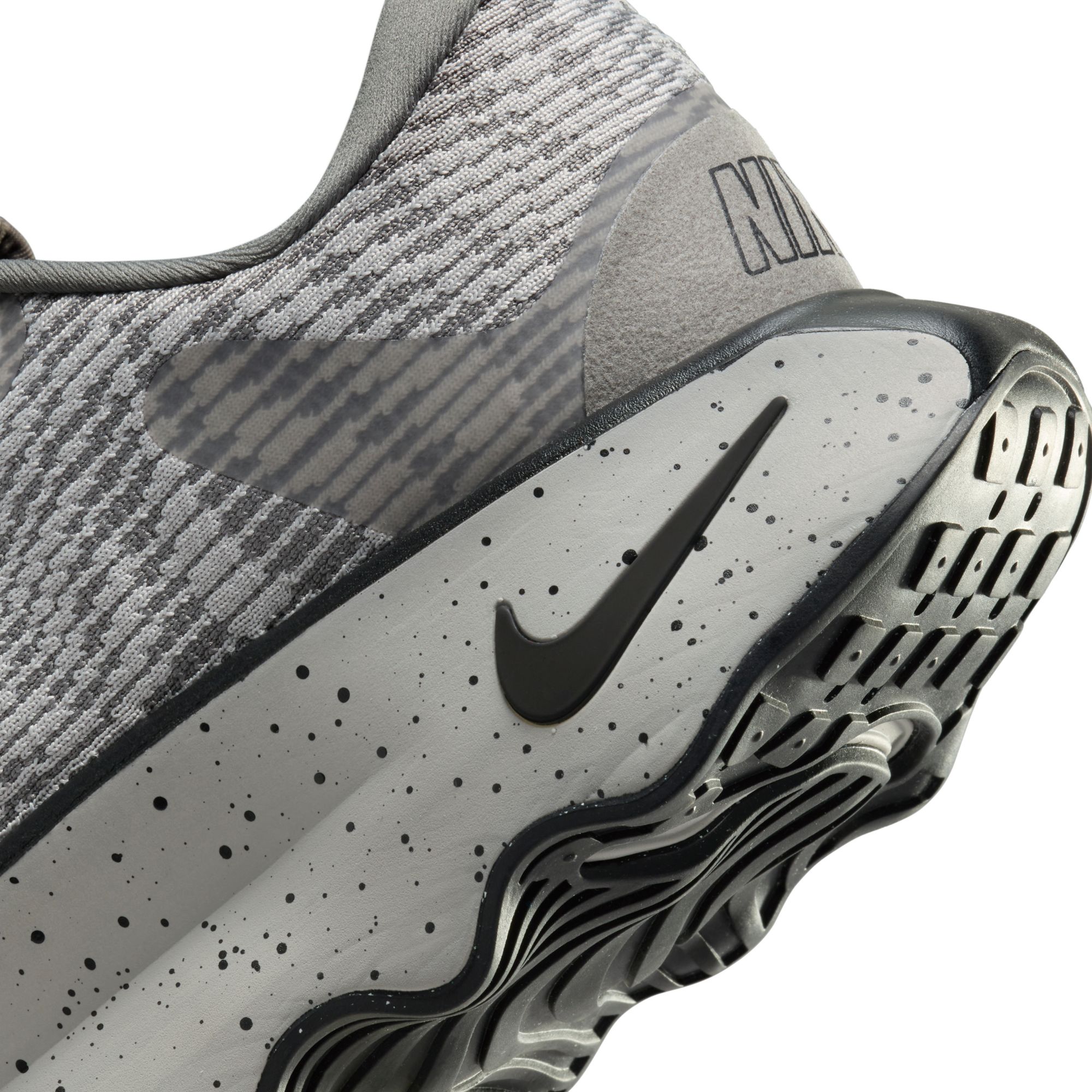Nike Men's Motiva Walking Shoes product image