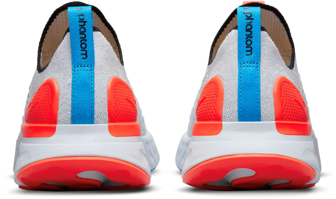 Nike Women's React Phantom Run Flyknit 2 Running Shoes product image