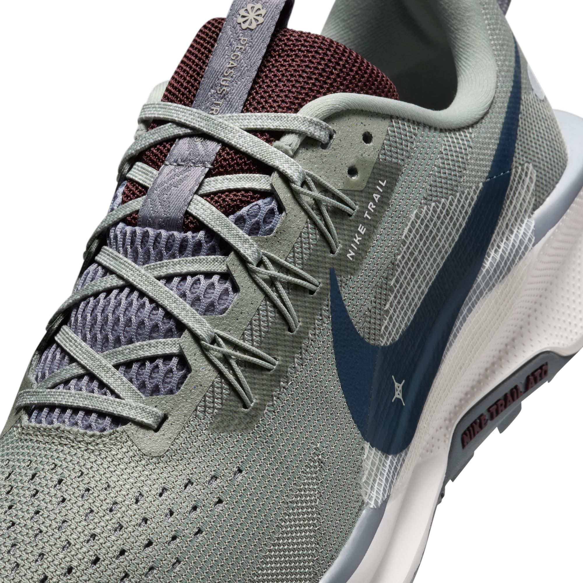 Nike Men’s Pegasus Trail 5 Running Shoes product image
