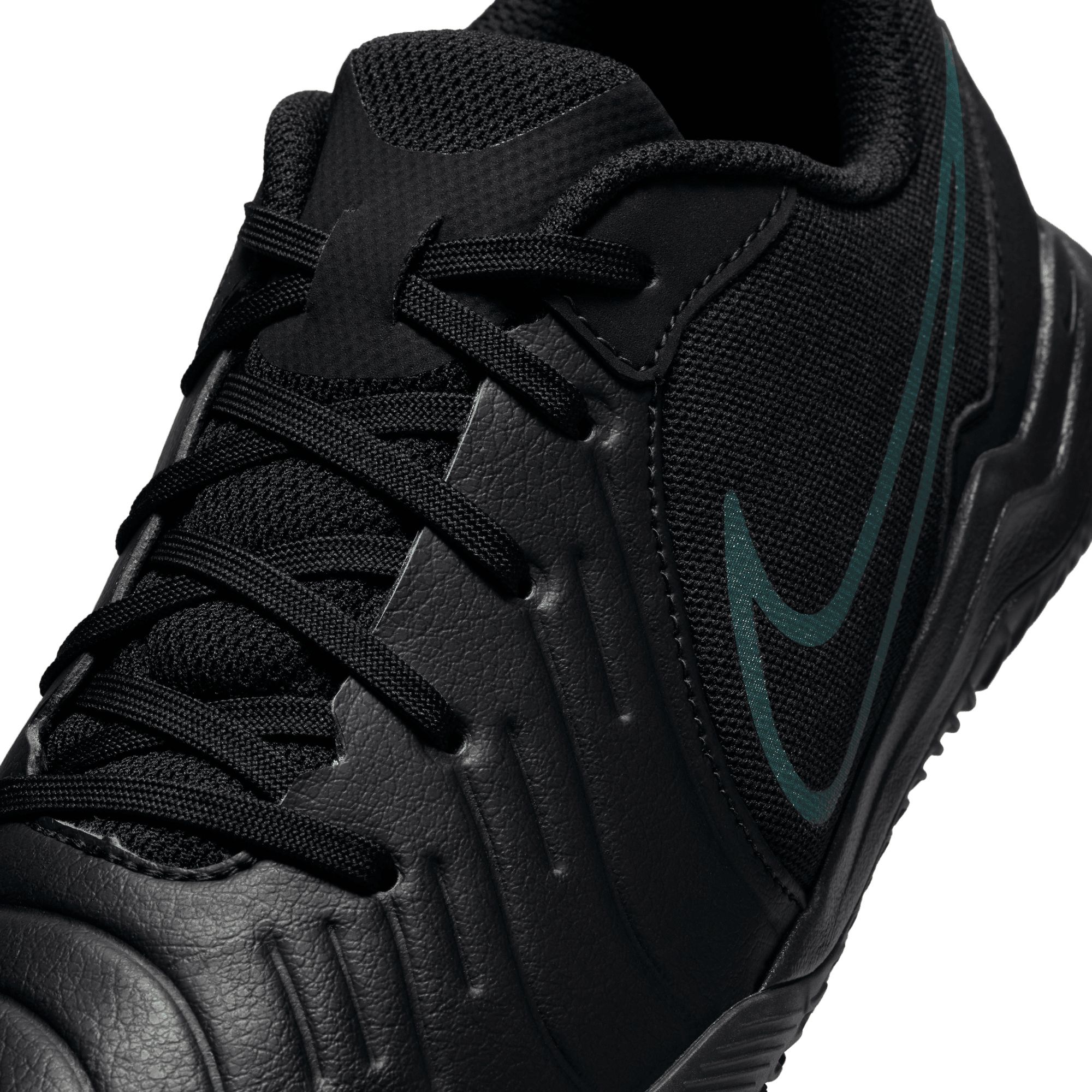 Nike Kids' Tiempo Legend 10 Academy Indoor Soccer Shoes product image