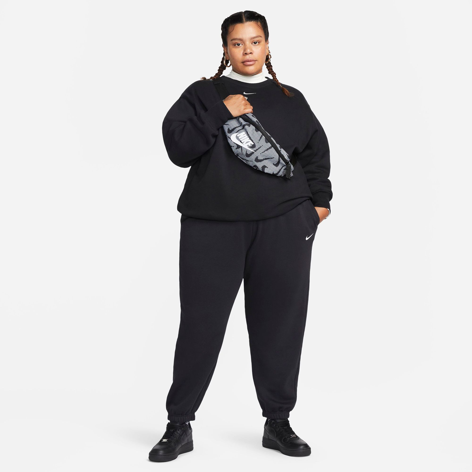 Nike Women's Sportswear Phoenix Fleece Oversized Crewneck Sweatshirt (Plus Size) product image