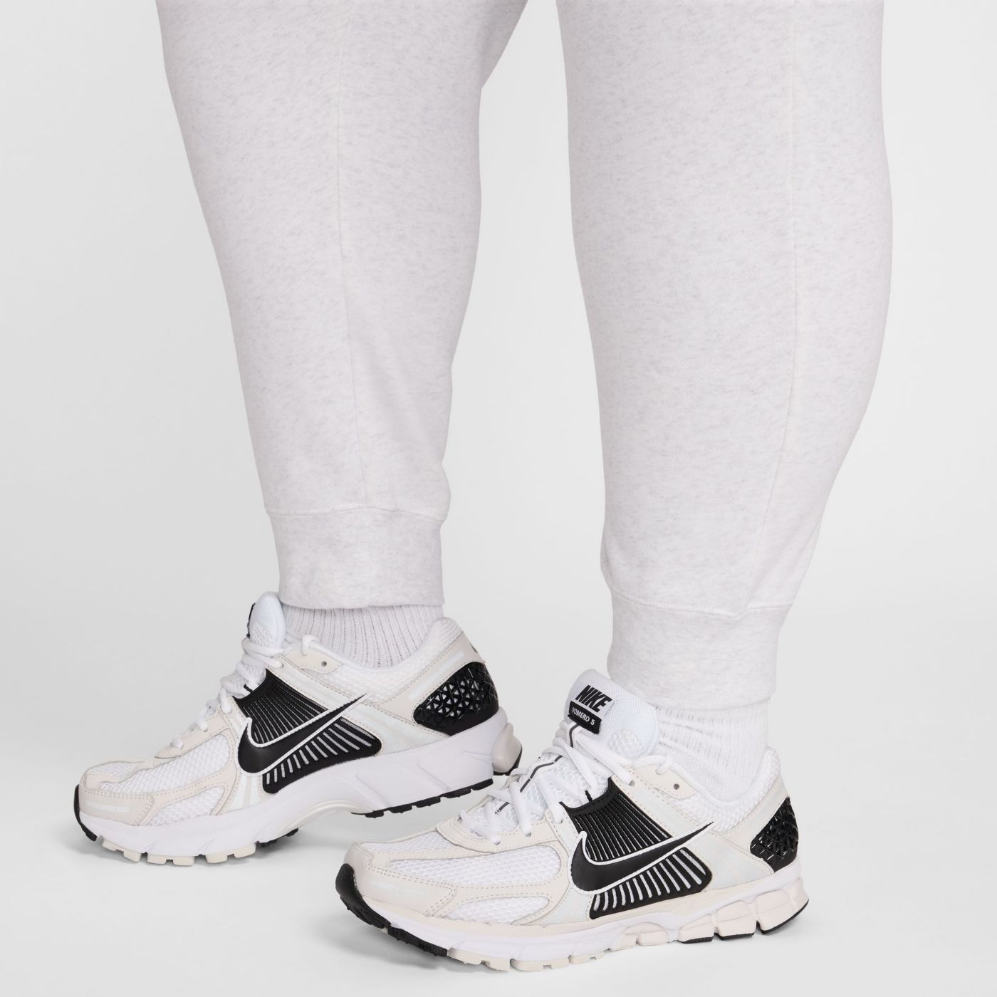 Nike Sportswear Women s Club Fleece Mid Rise Joggers Plus Size Dick s Sporting Goods