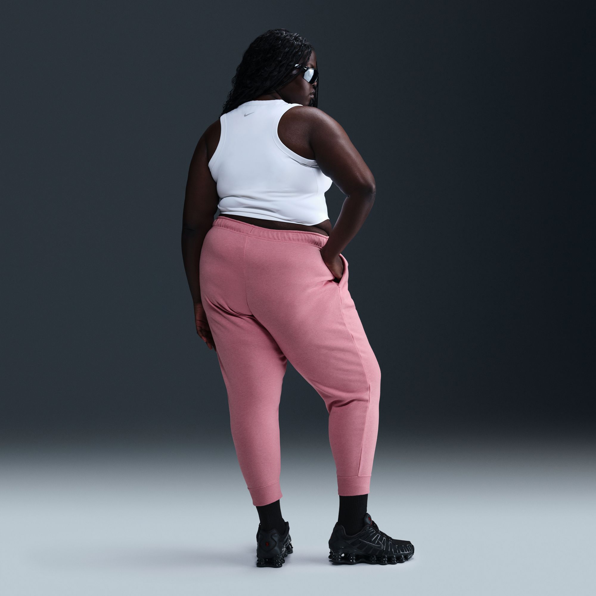 Nike Sportswear Women's Club Fleece Mid-Rise Joggers (Plus Size) product image