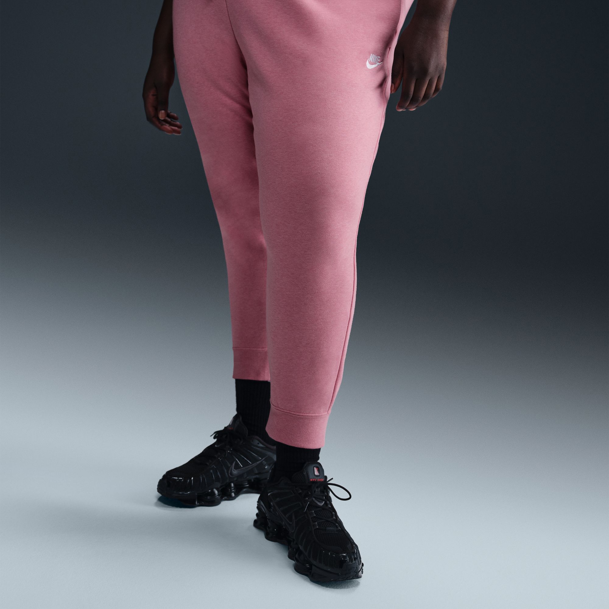 Nike Sportswear Women's Club Fleece Mid-Rise Joggers (Plus Size) product image