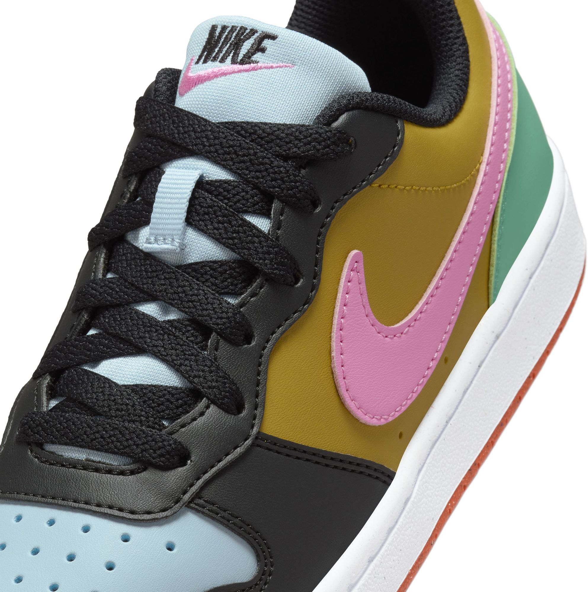 court borough nike low
