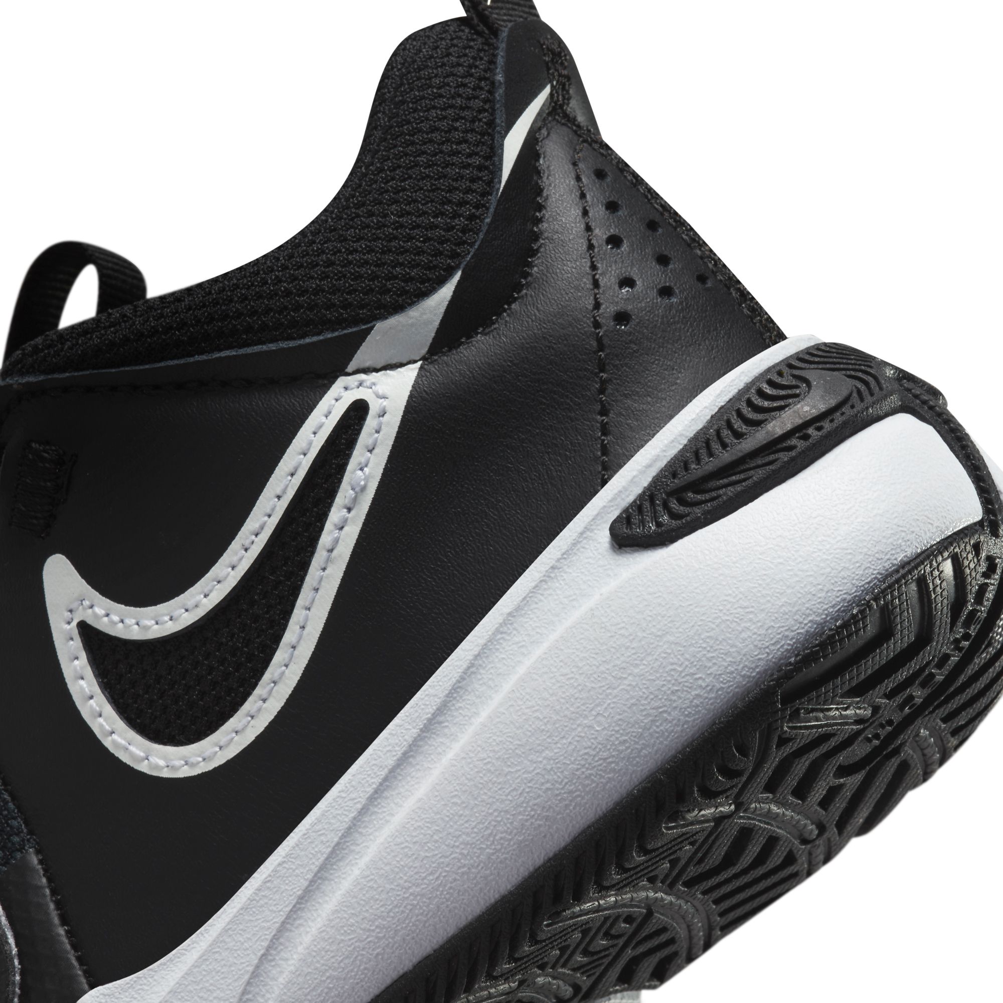 Nike Kids' Preschool Team Hustle D 11 Basketball Shoes product image