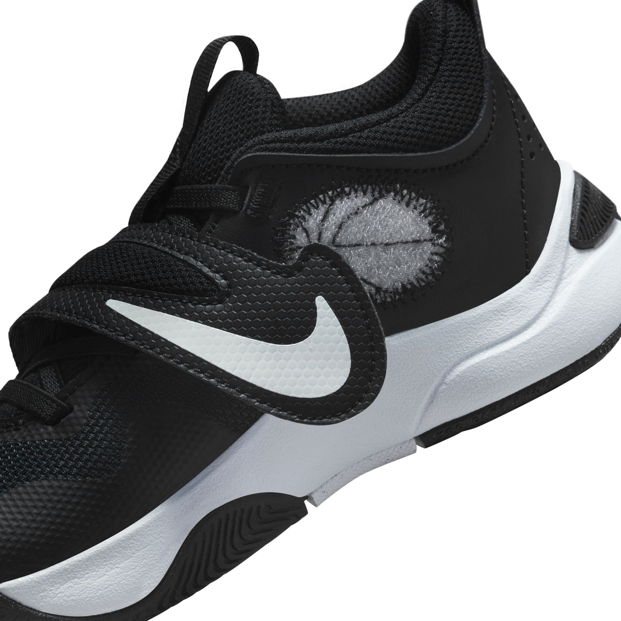 Nike Kids' Preschool Team Hustle D 11 Basketball Shoes product image