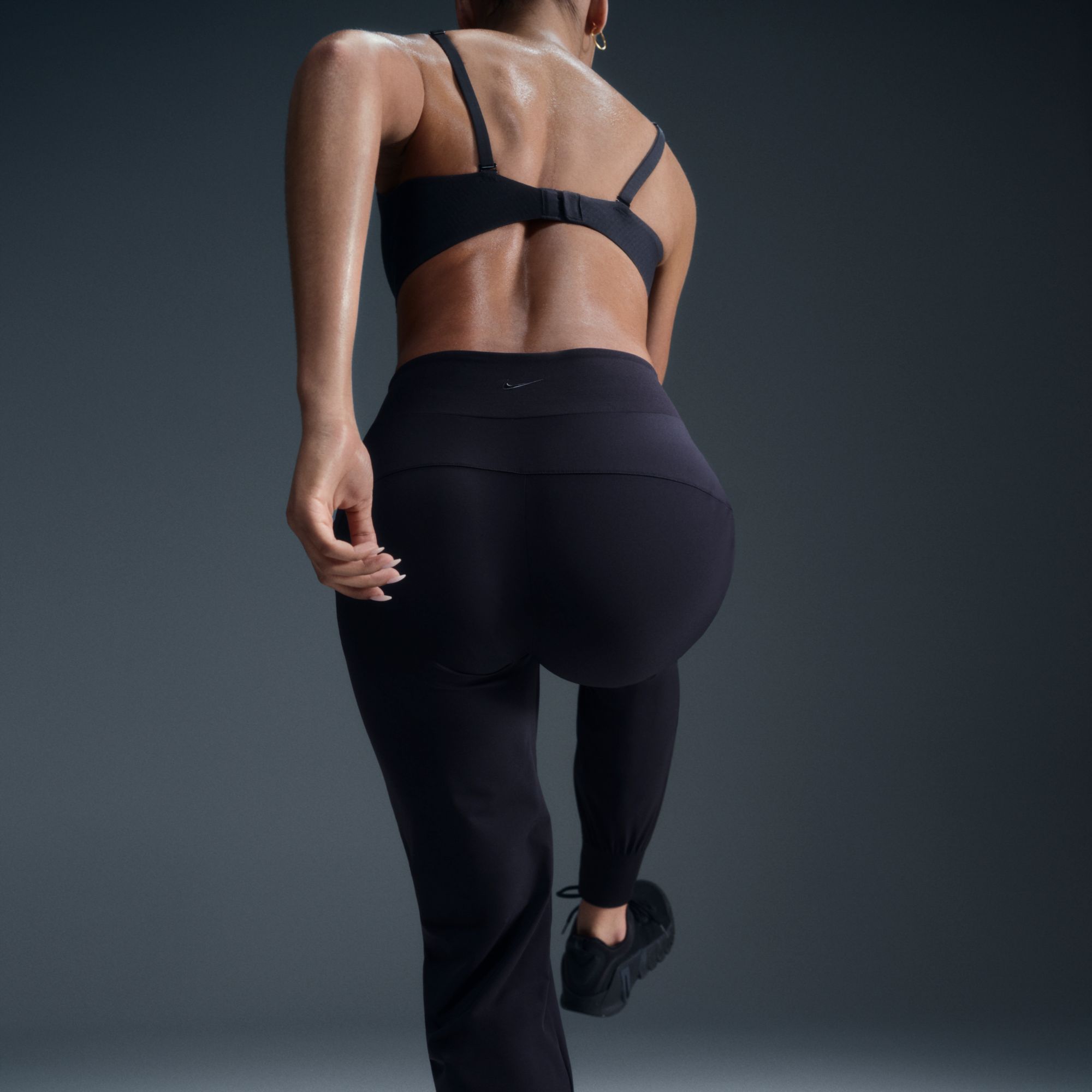 Nike Women's Dri-FIT Bliss Mid-Rise 7/8 Joggers product image